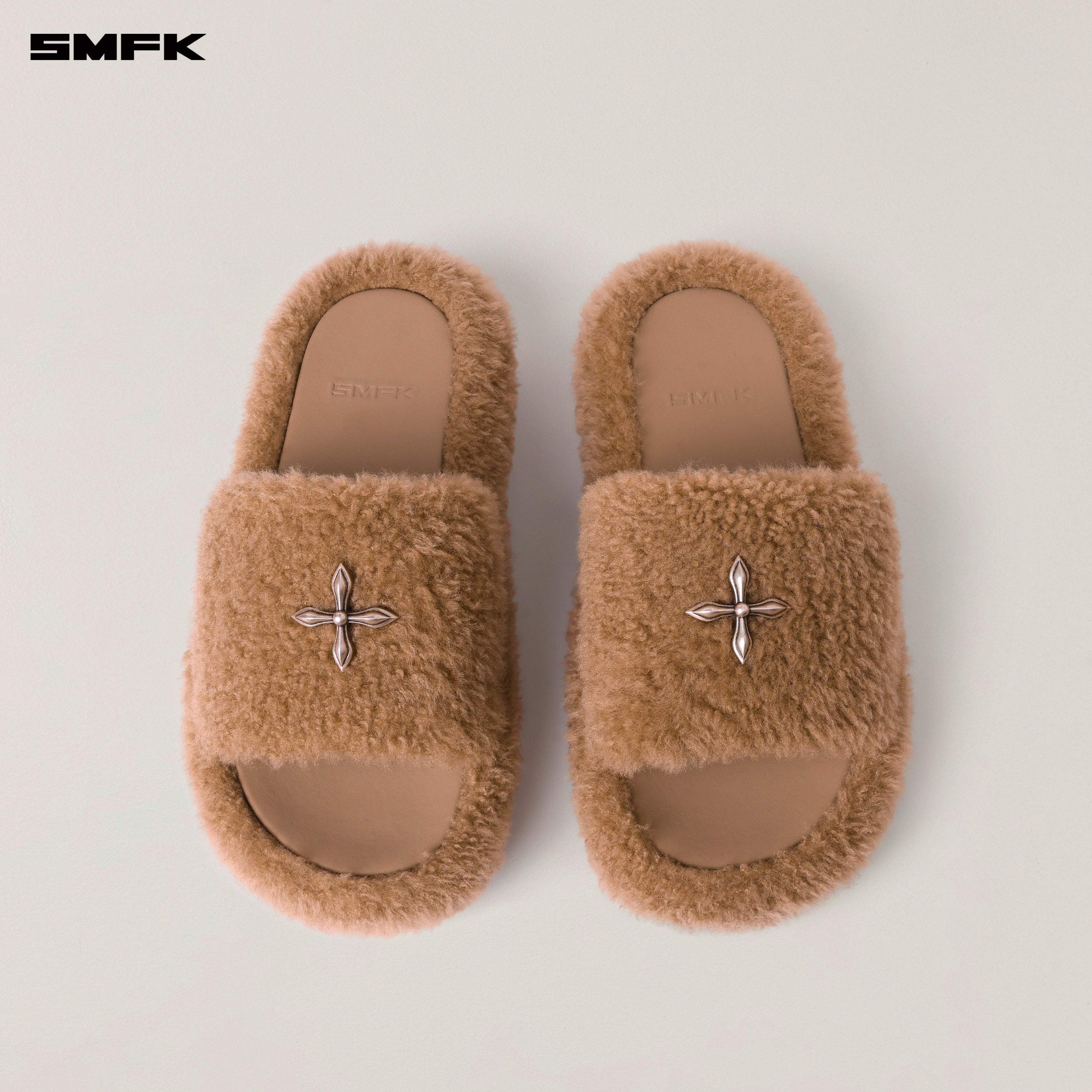 COMPASS MODE WOOL SHEARLING SLIPPER TAN