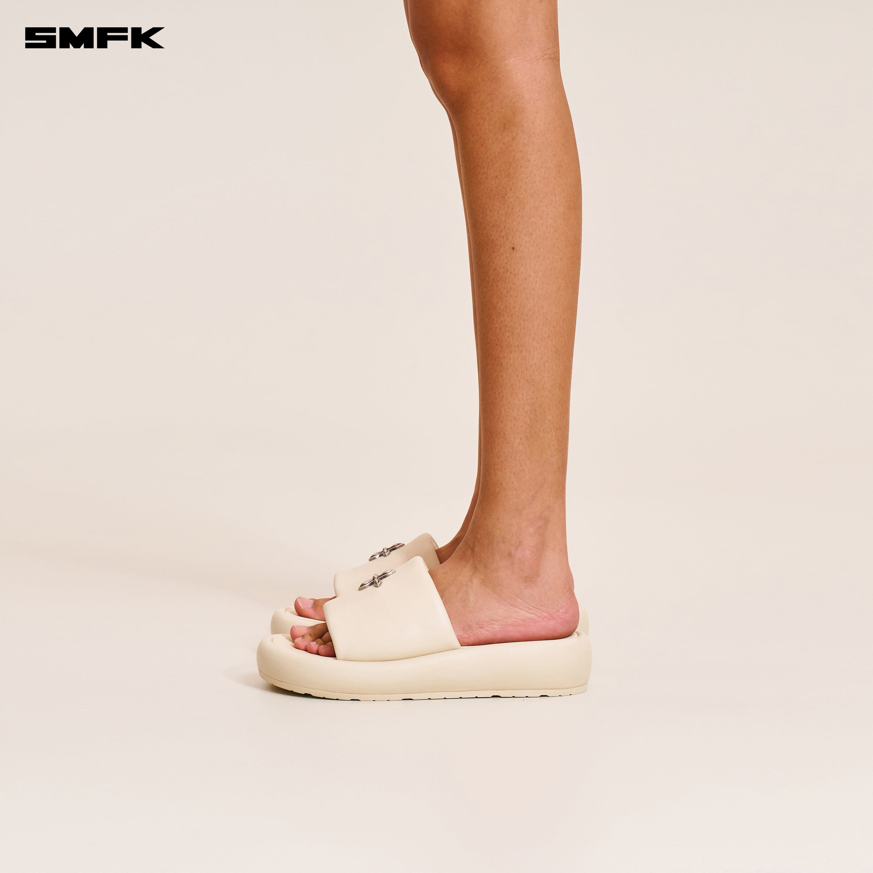 COMPASS MODE UNITY LEATHER SLIPPER SNOW MOUNTAIN WHITE