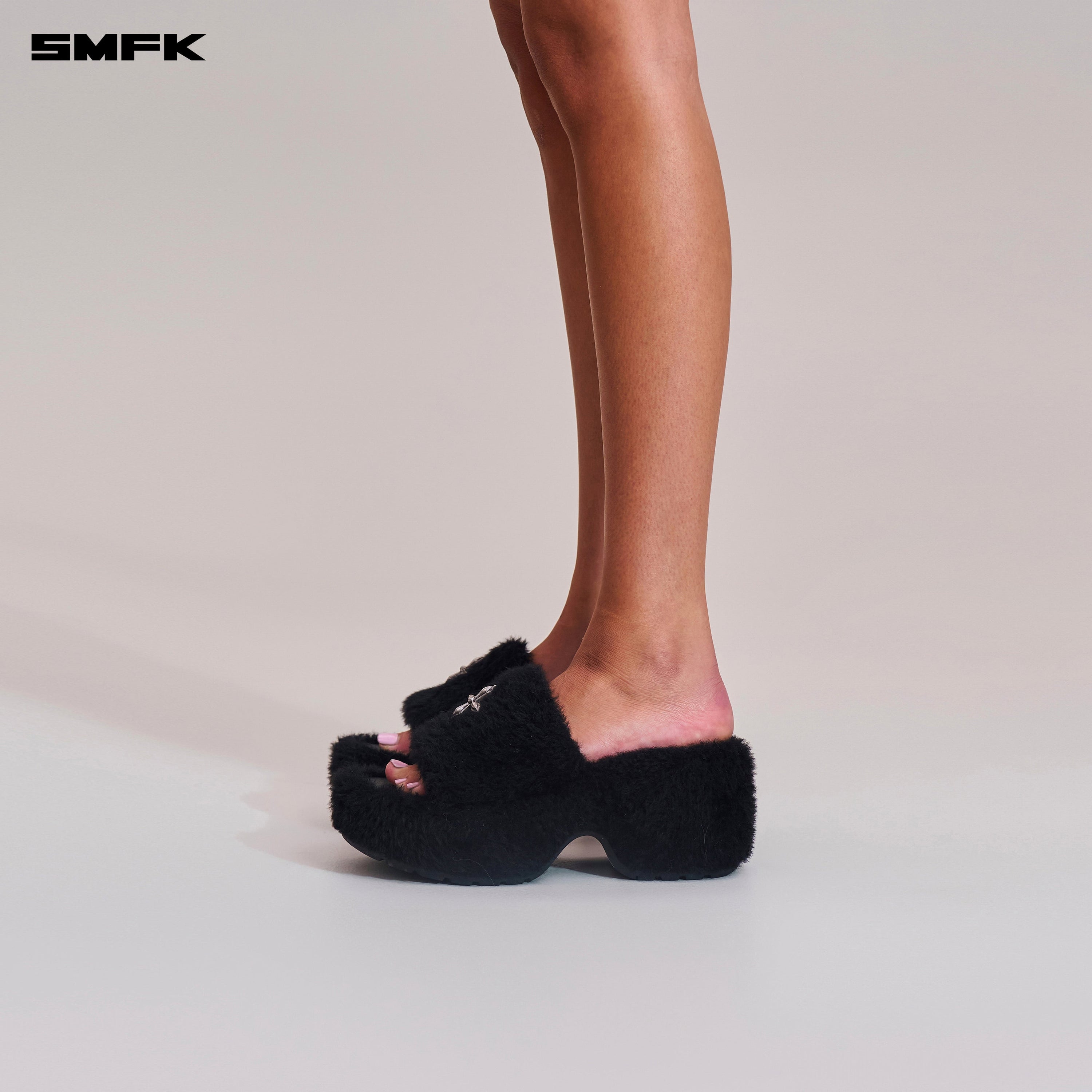 COMPASS MODE WOOL SHEARLING UNITY  SLIPPER/HIGH WILD BLACK