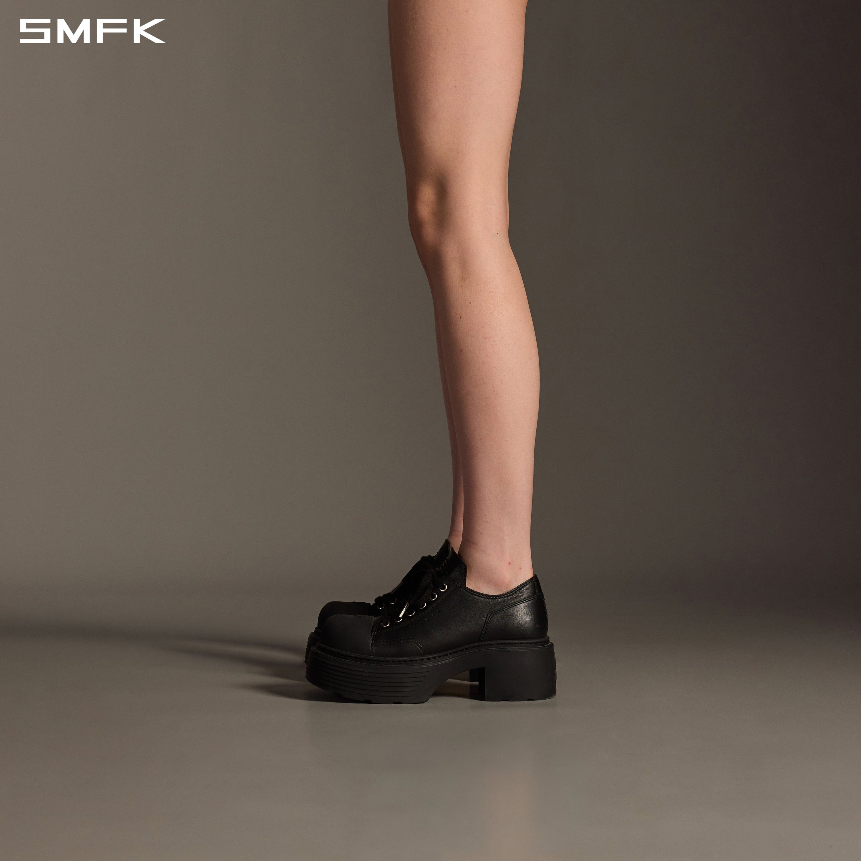 CORE LEATHER SNEAKER/THICK WILD BLACK