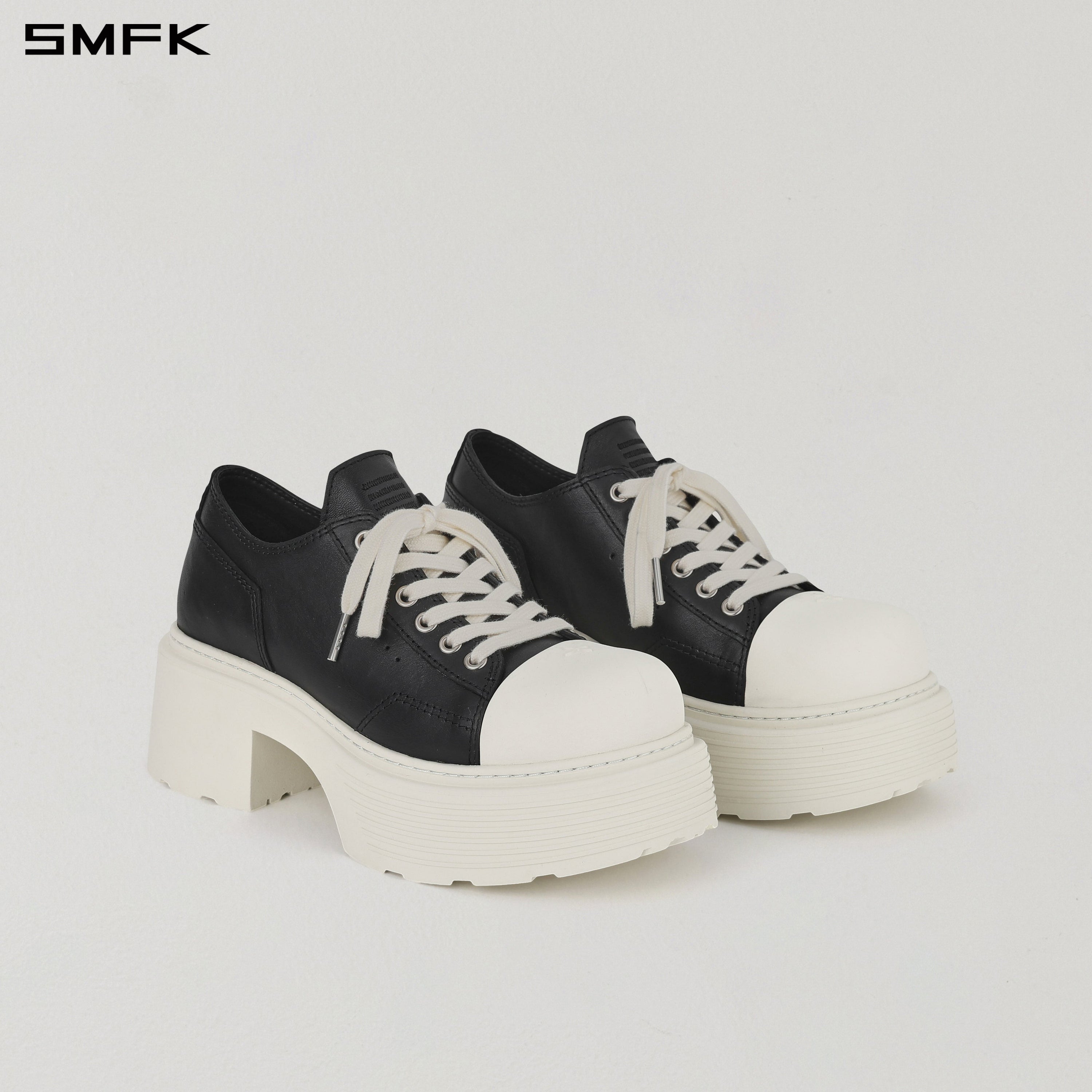 CORE LEATHER SNEAKER/THICK BLACK WHITE