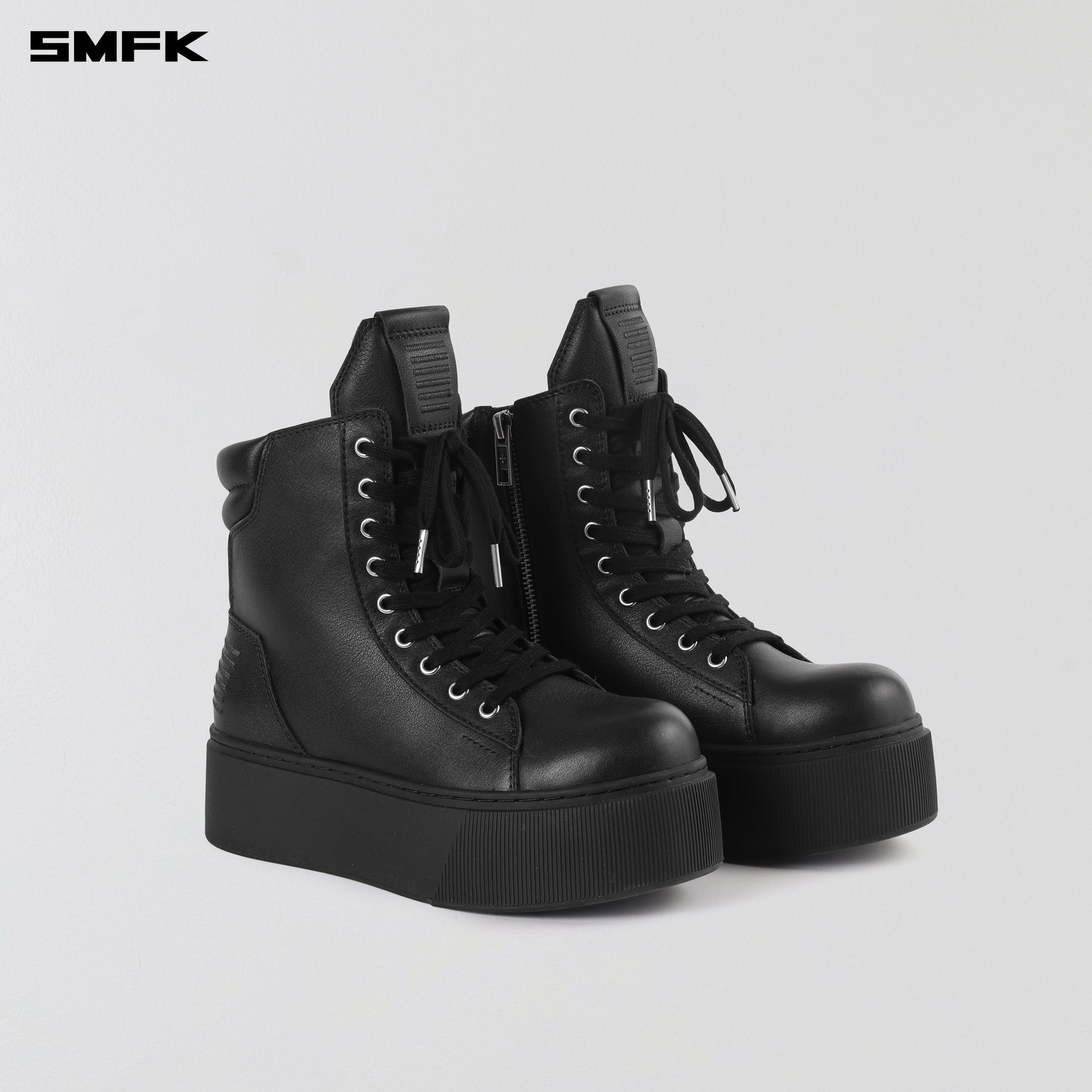 RUSH BOXING MID BOOTS WILD BLACK