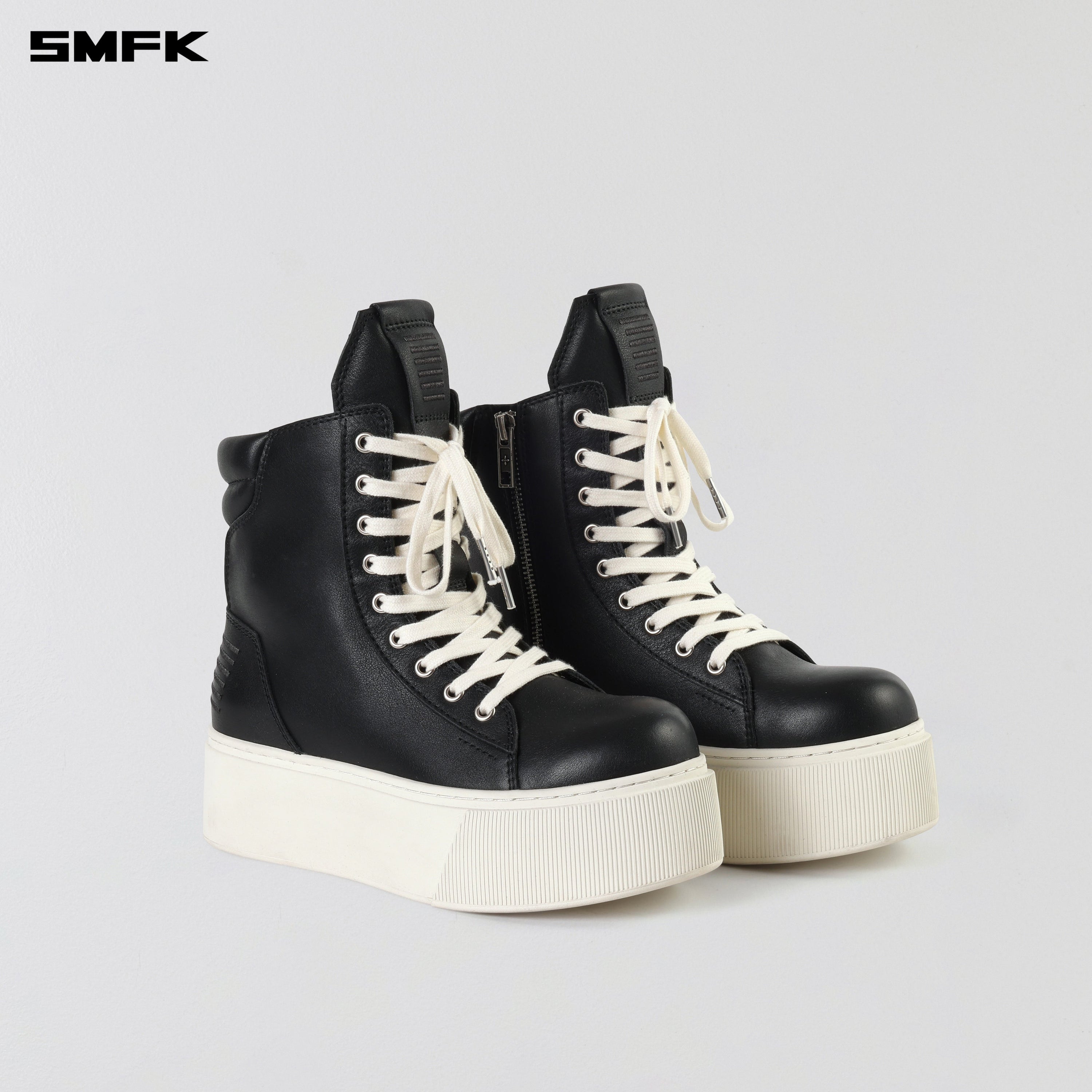RUSH BOXING MID BOOTS BLACK WHITE