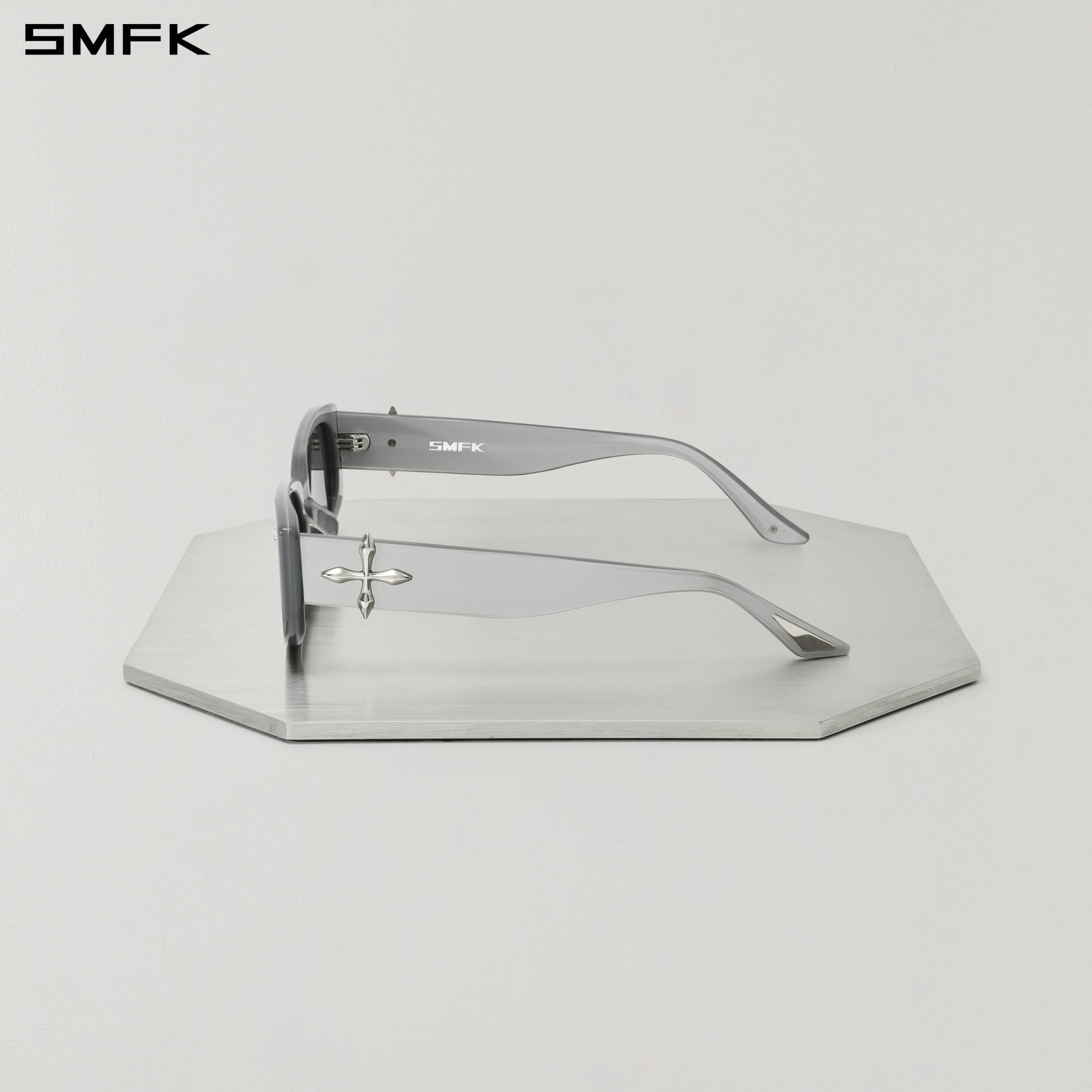 FUTURE TRAJECTORY IRREGULAR SUNGLASSES SPACE SILVER