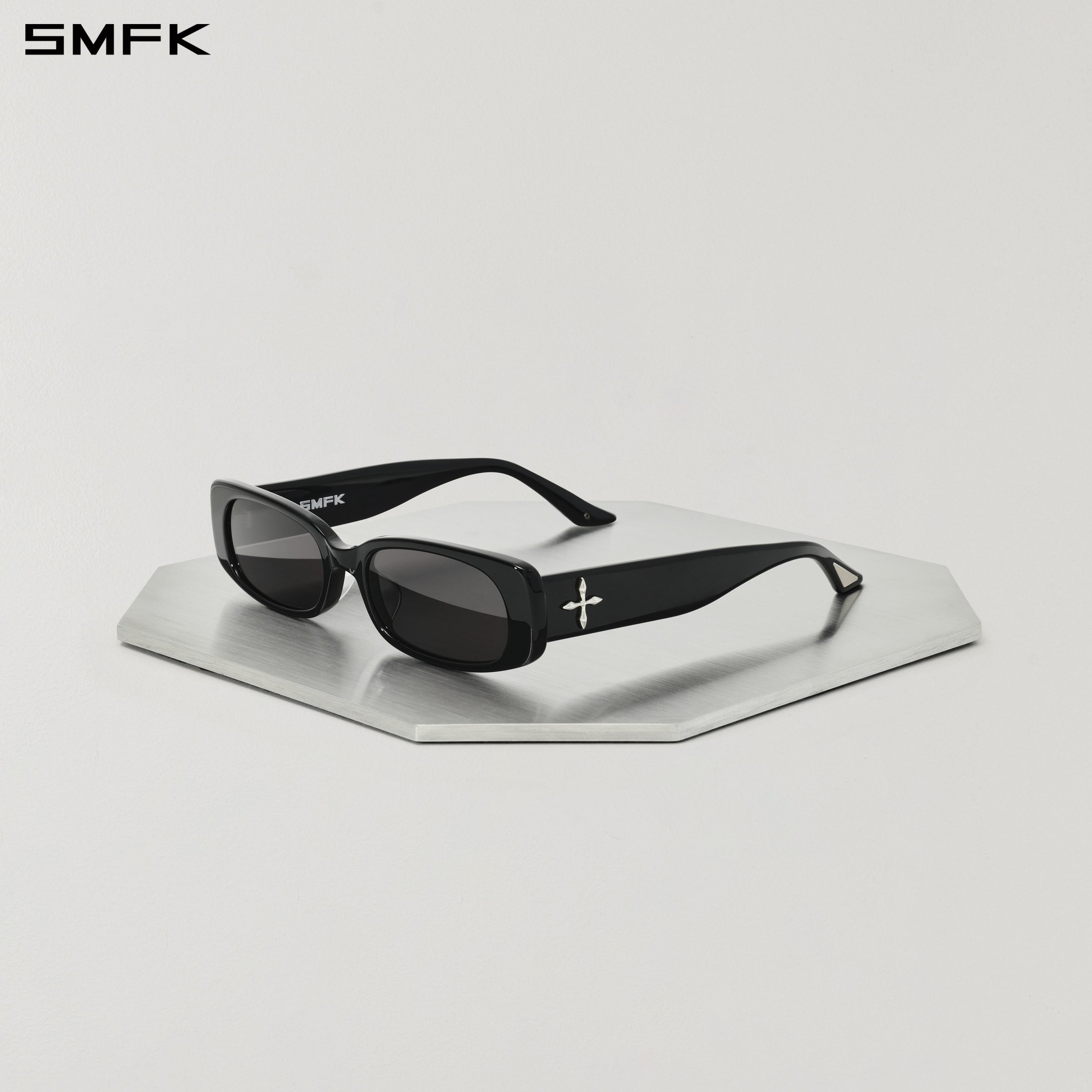 FUTURE STREAMLINE SLIM SUNGLASSES WILD BLACK