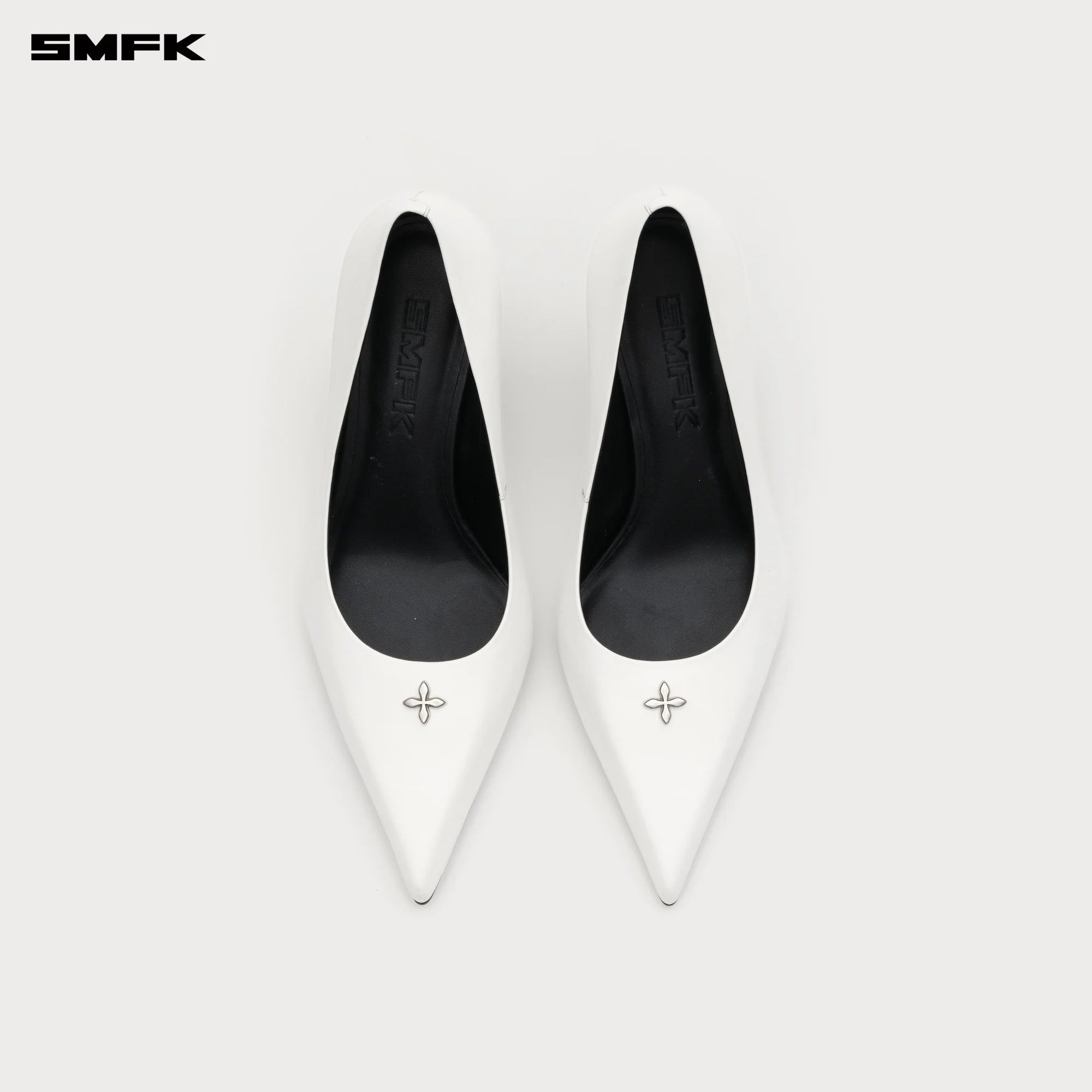 COMPASS RIVET CLASSIC HIGH HEELS IN WHITE