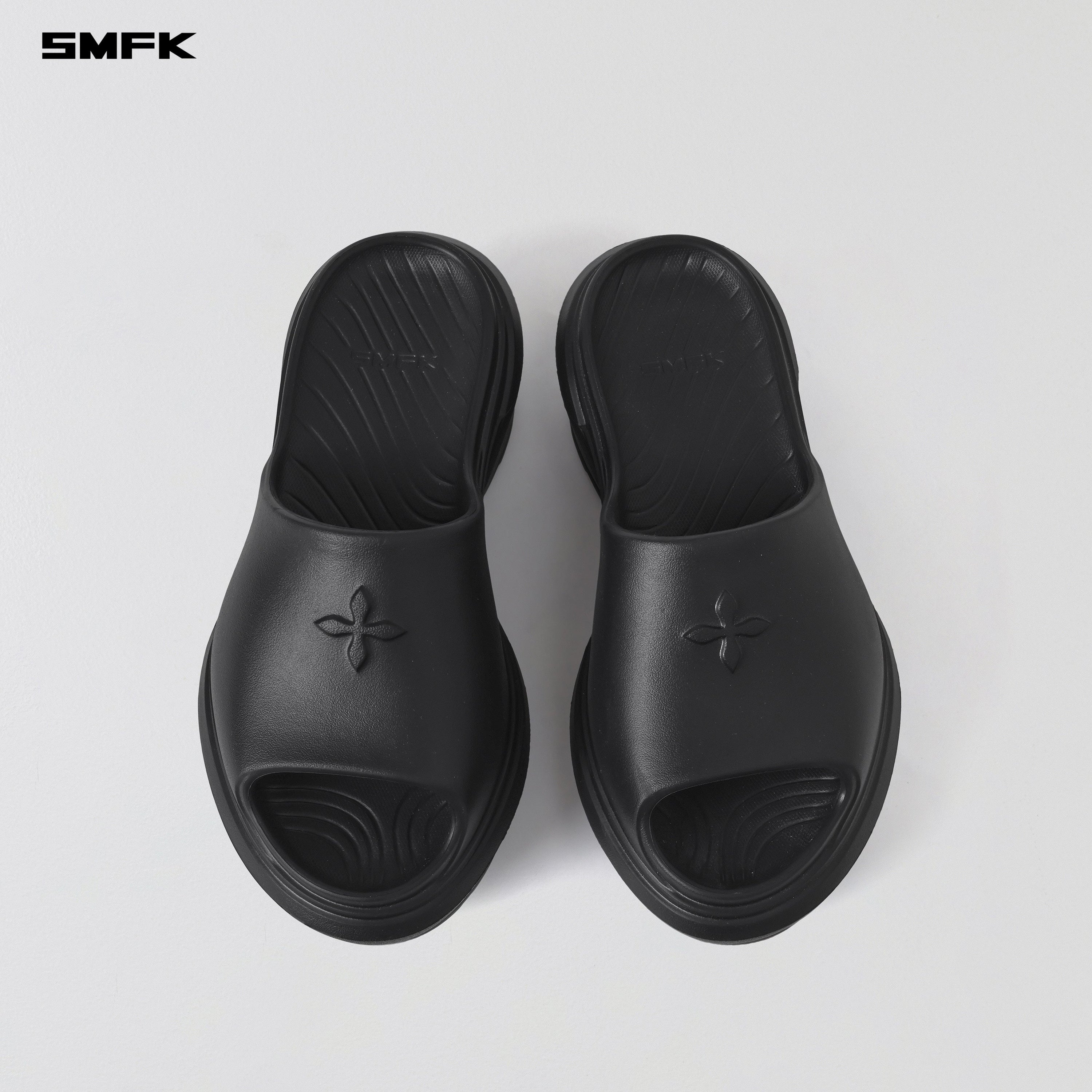 WAVE SLIPPER-F WILD BLACK