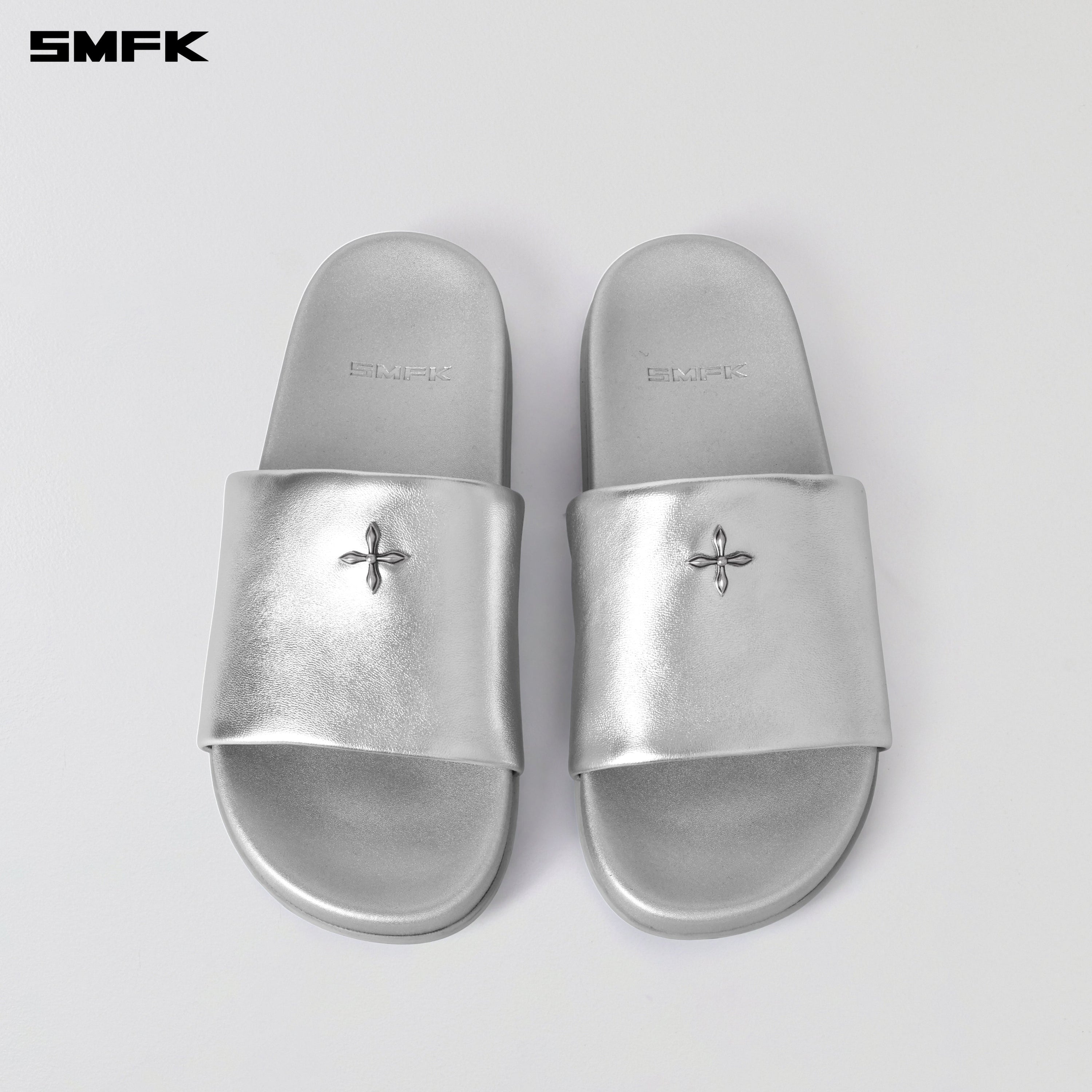 COMPASS MODE-F LEATHER SLIPPER GALAXY SILVER