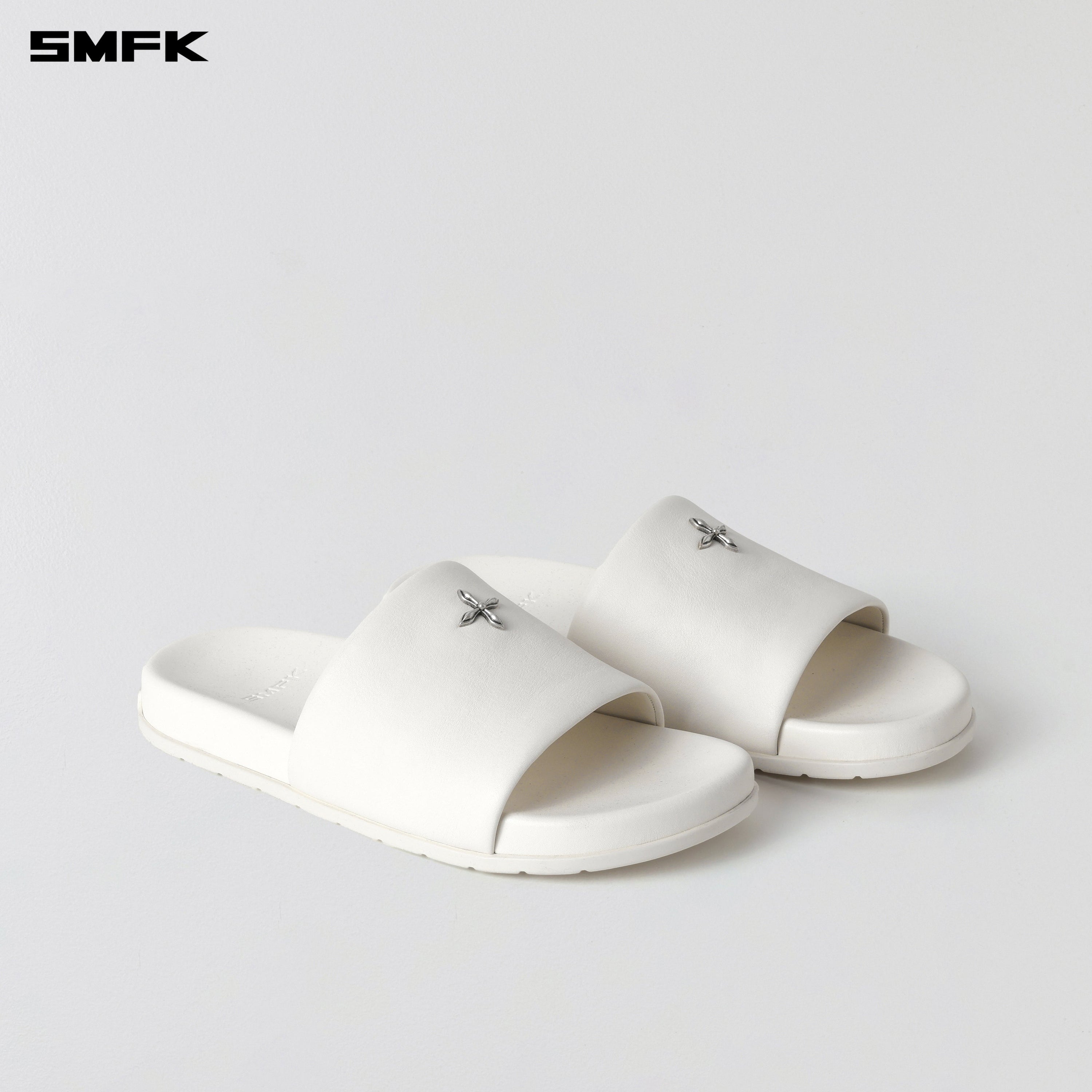 COMPASS MODE-F LEATHER SLIPPER CLOUD WHITE