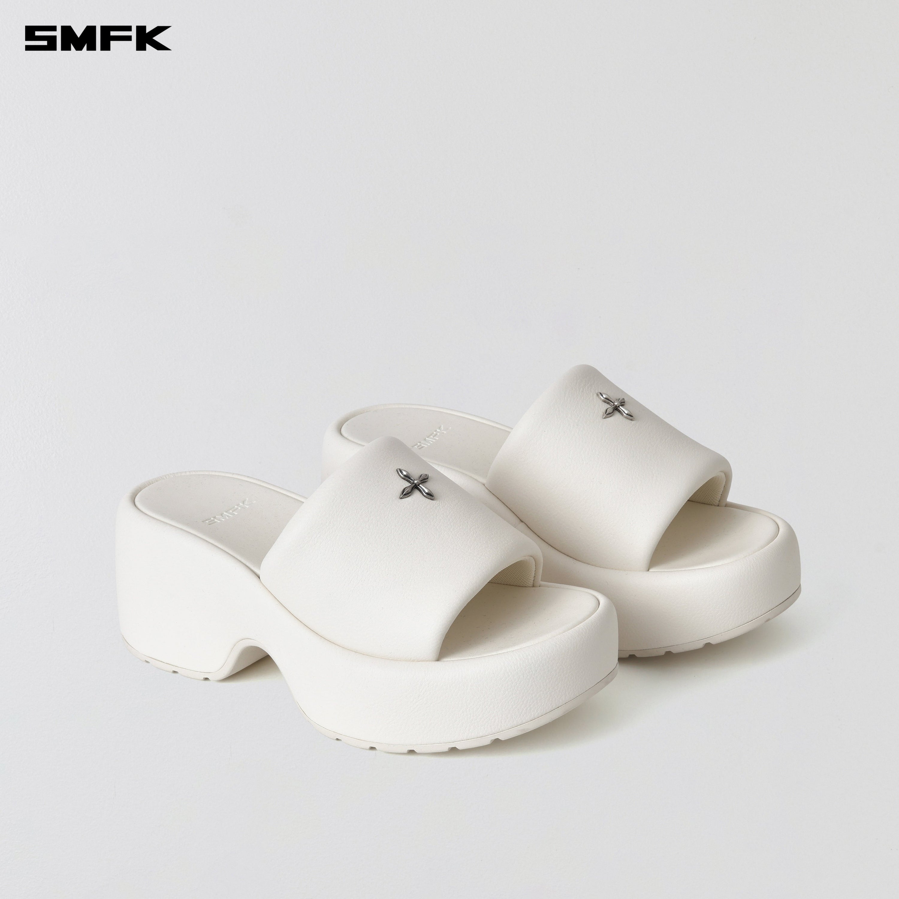 COMPASS STABLE HIGH LEATHER SLIPPER CLOUD WHITE