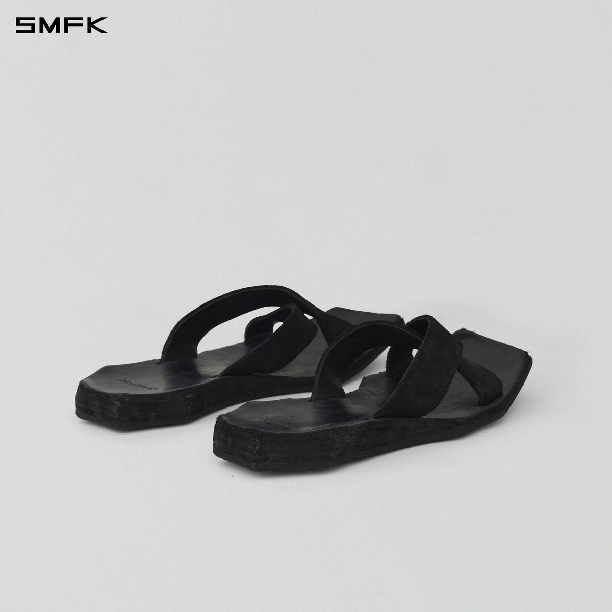 PRISM ENTWINED HANDCRAFTED LEATHER SLIDES/HORSEHIDE/W WILD BLACK