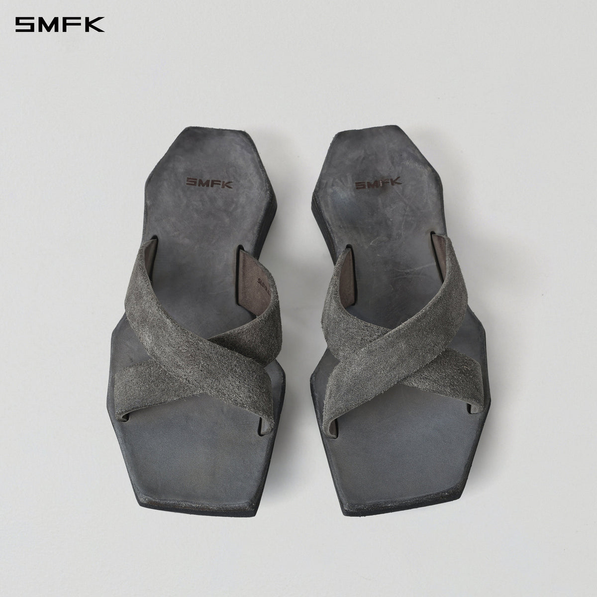 PRISM ENTWINED HANDCRAFTED LEATHER SLIDES/HORSEHIDE/W GLACIER GREY