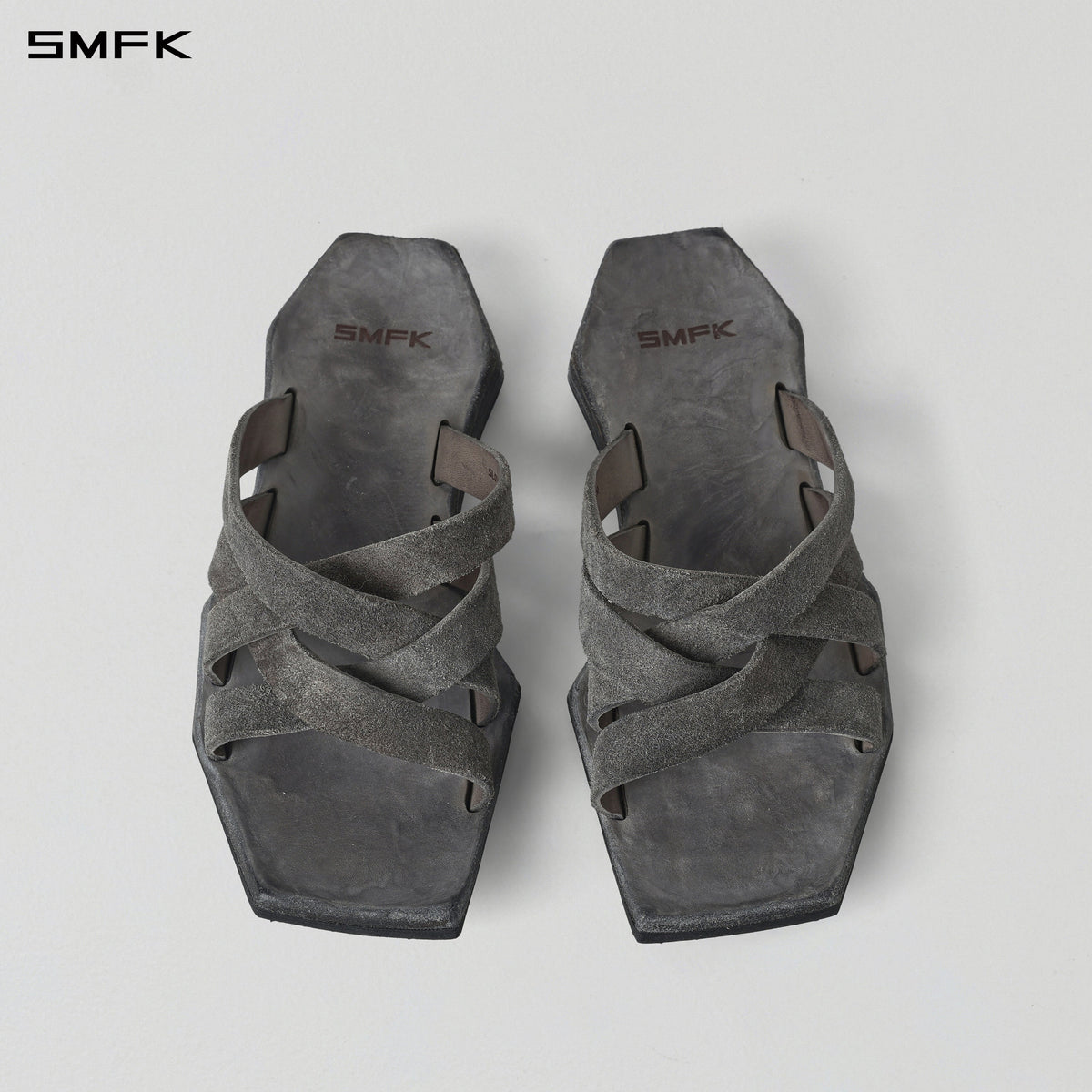 PRISM CLASSIC HANDCRAFTED LEATHER SLIDES/HORSEHIDE/W GLACIER GREY