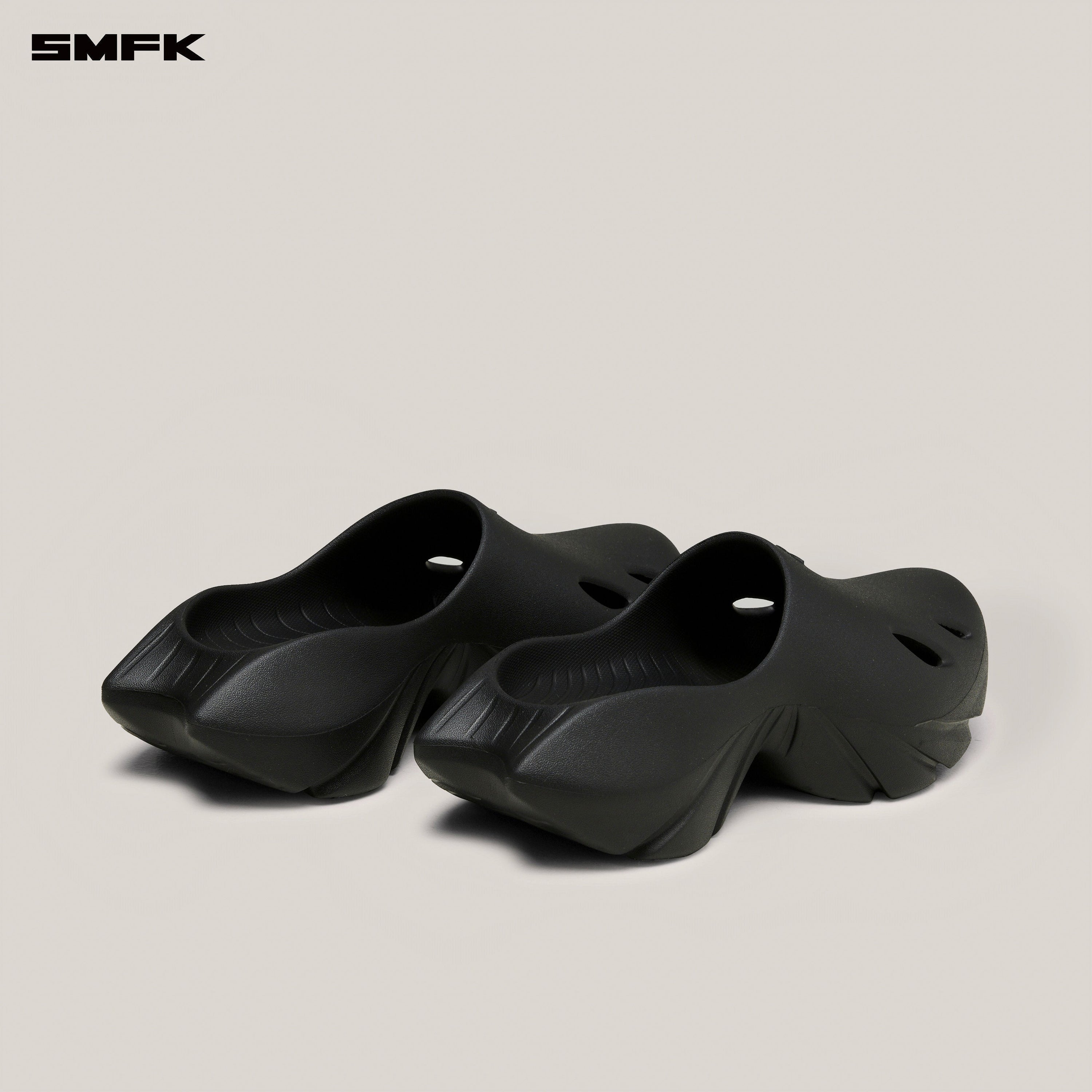 FUTURE MIRAGE FLAT SLIPPER GRAPHITE