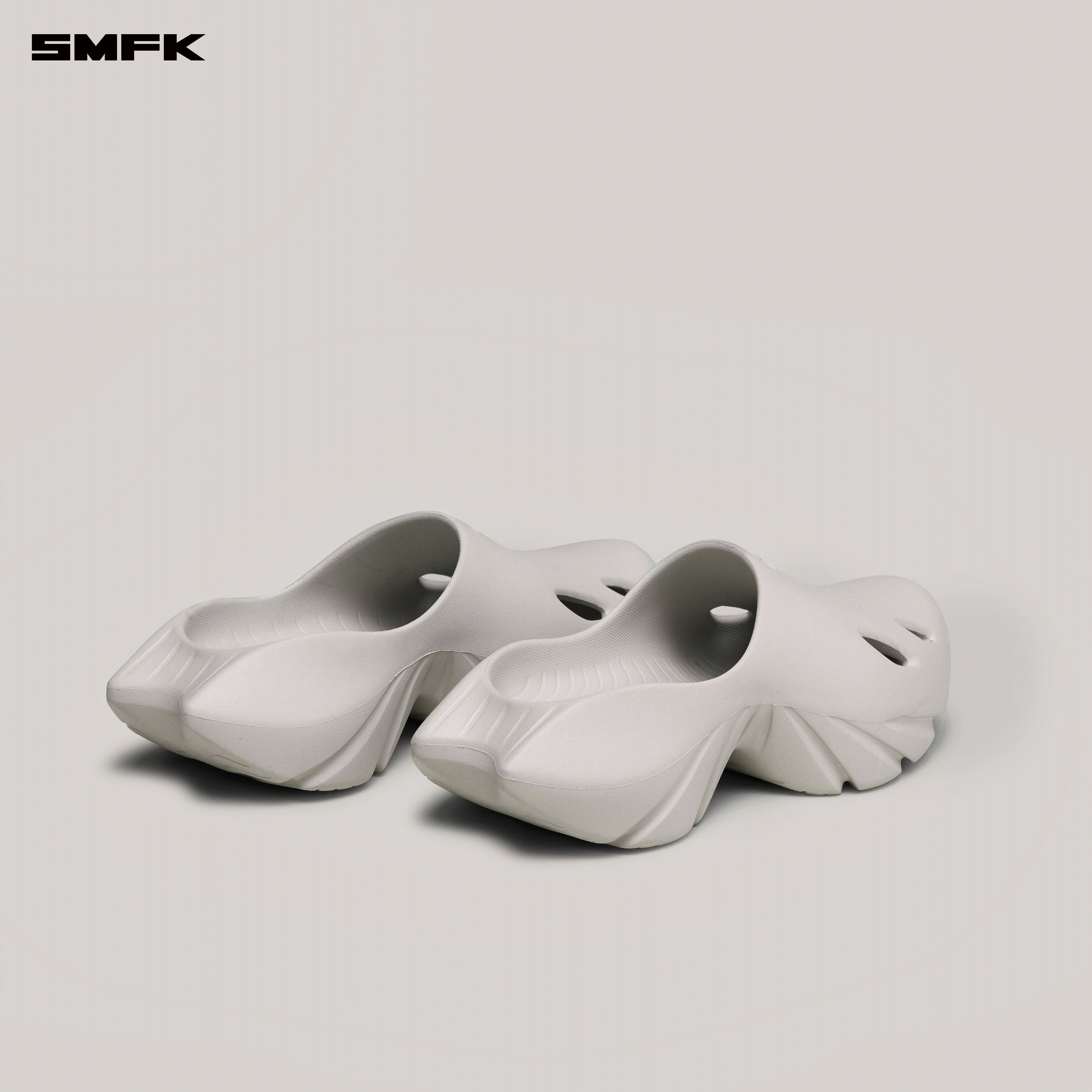 FUTURE MIRAGE FLAT SLIPPER SNOW MOUNTAIN