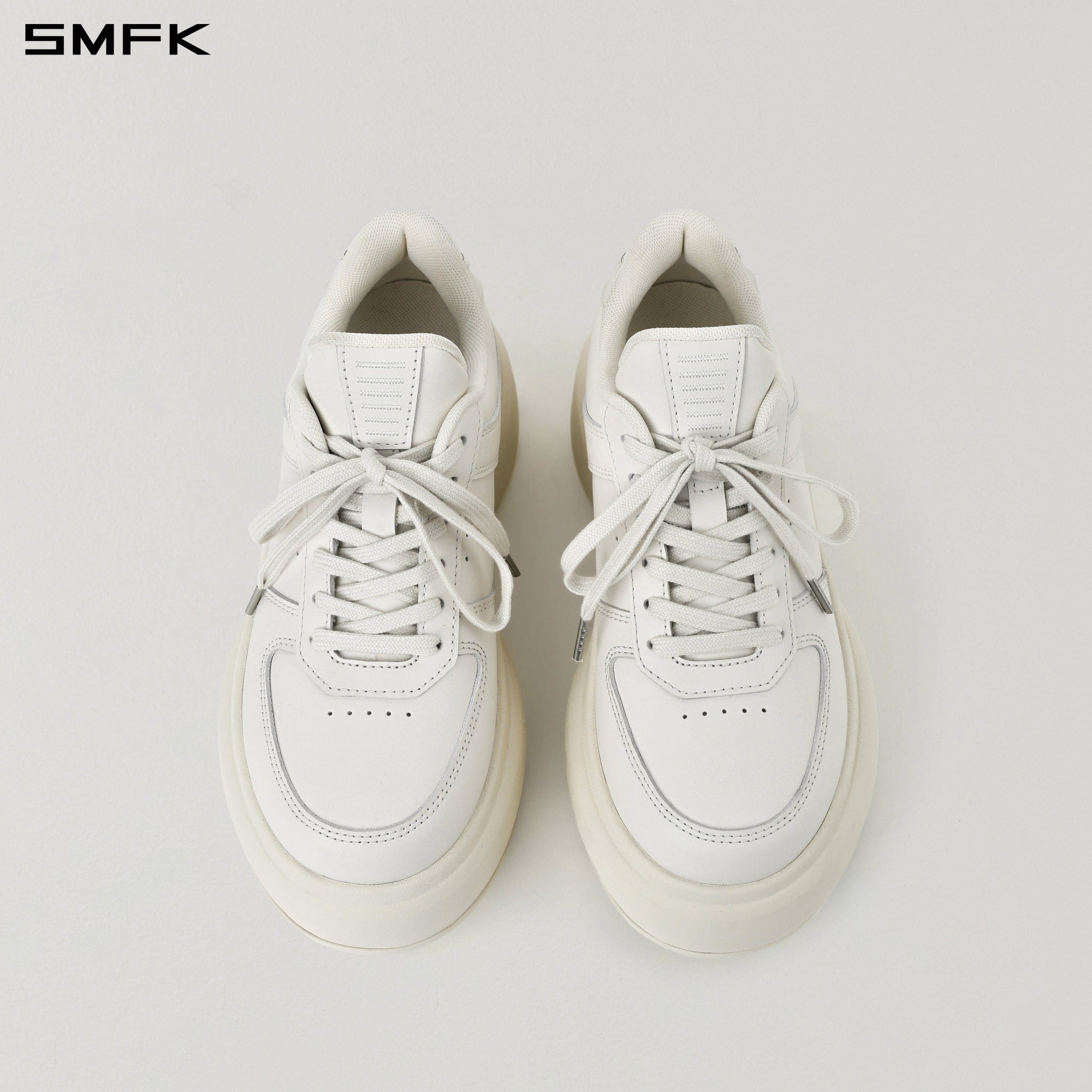 CORE-W CLASSIC LEATHER SPORTS SHOES/THICK CLOUD WHITE