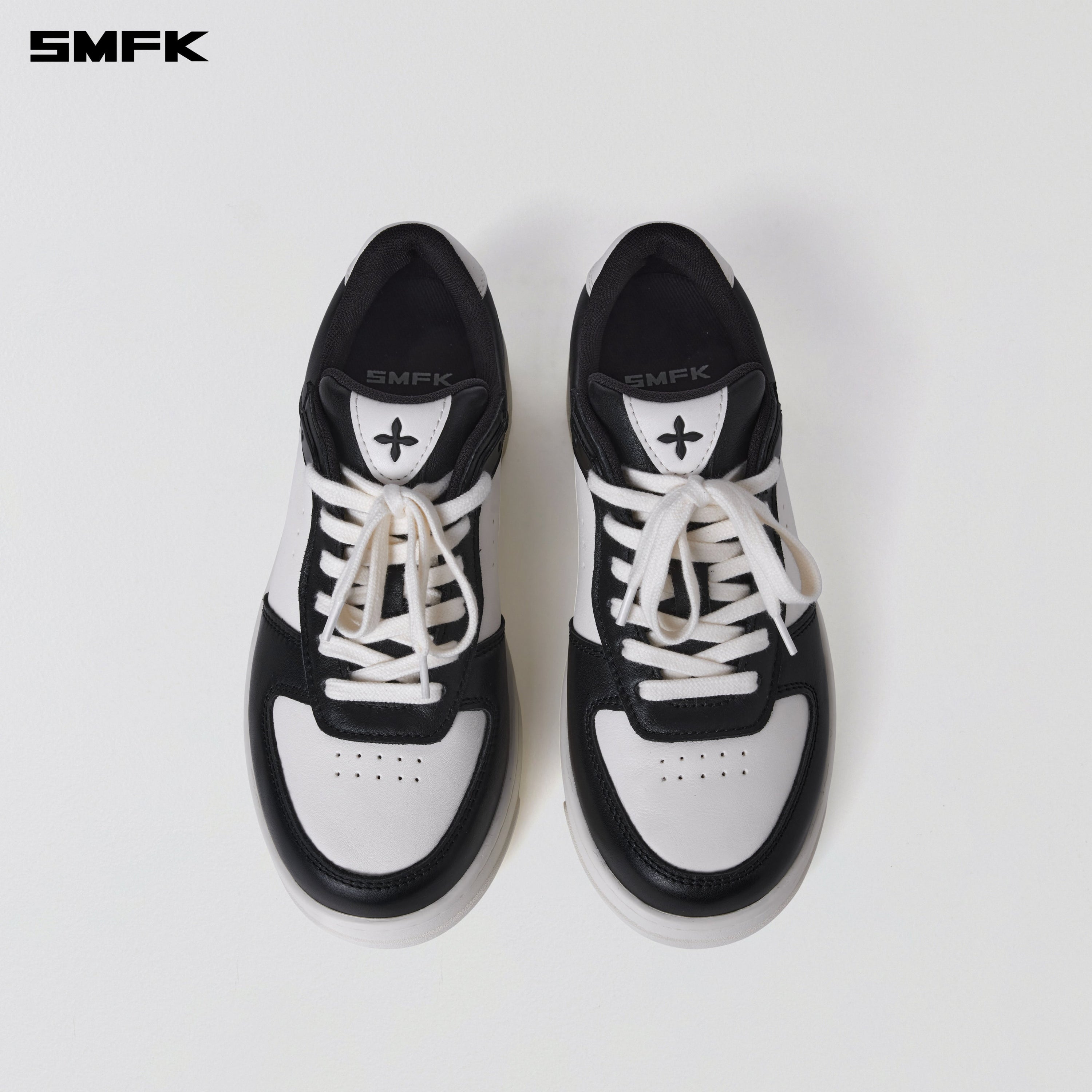 COMPASS MODE-T LEATHER SNEAKER BLACK WHITE