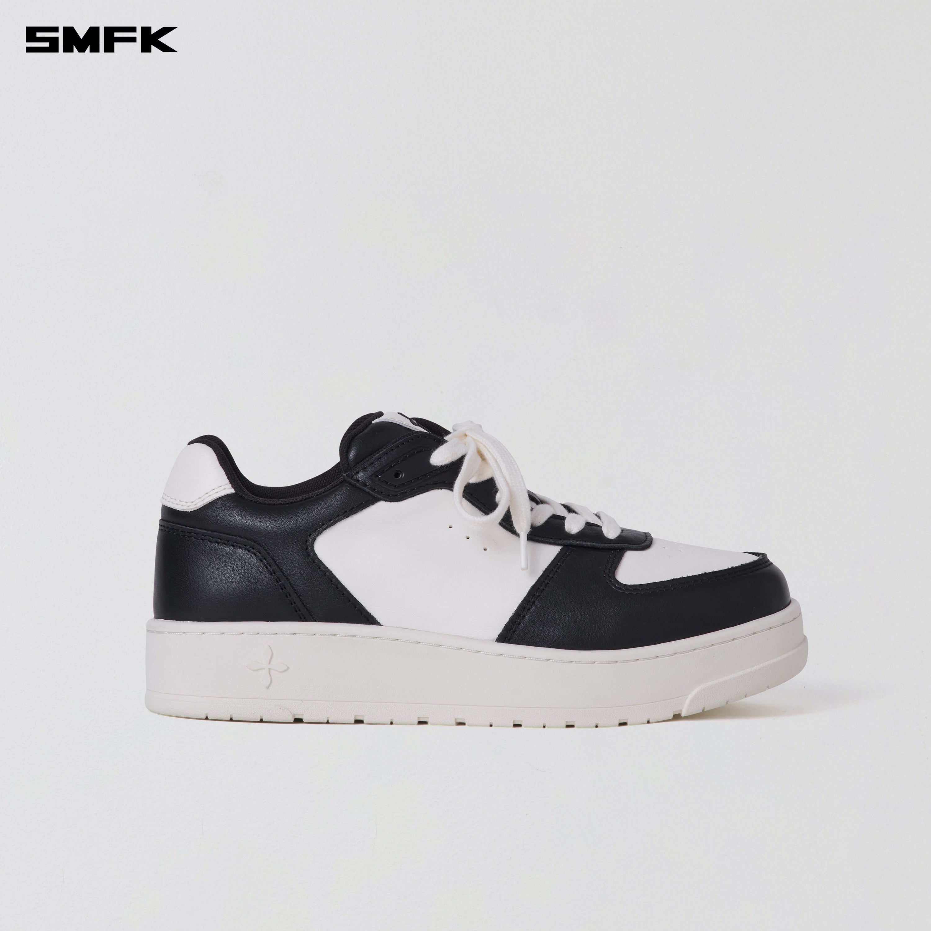 COMPASS MODE-T LEATHER SNEAKER BLACK WHITE