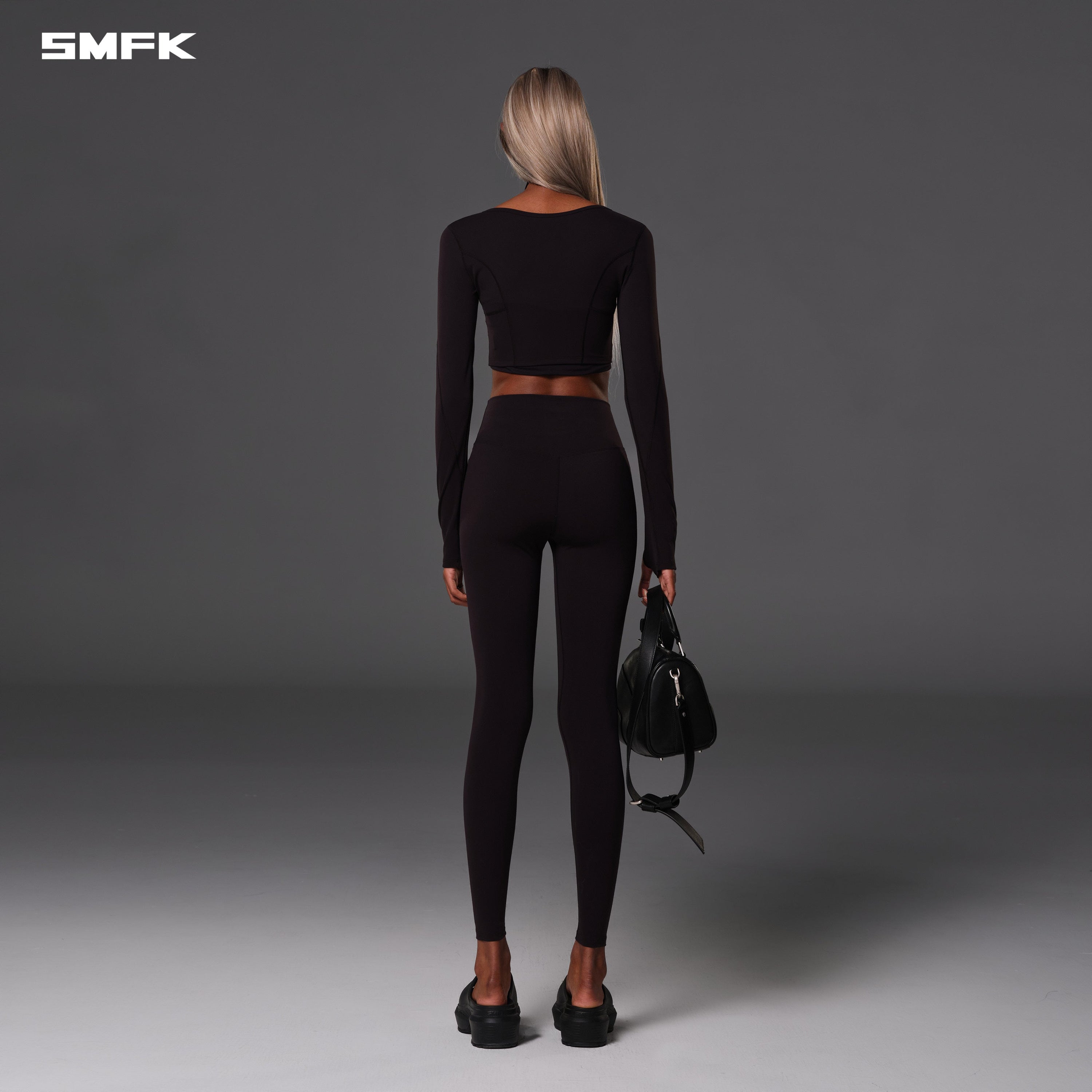 FOCUS GYM TAPER PANTS/Lycra Nylon WILD BLACK