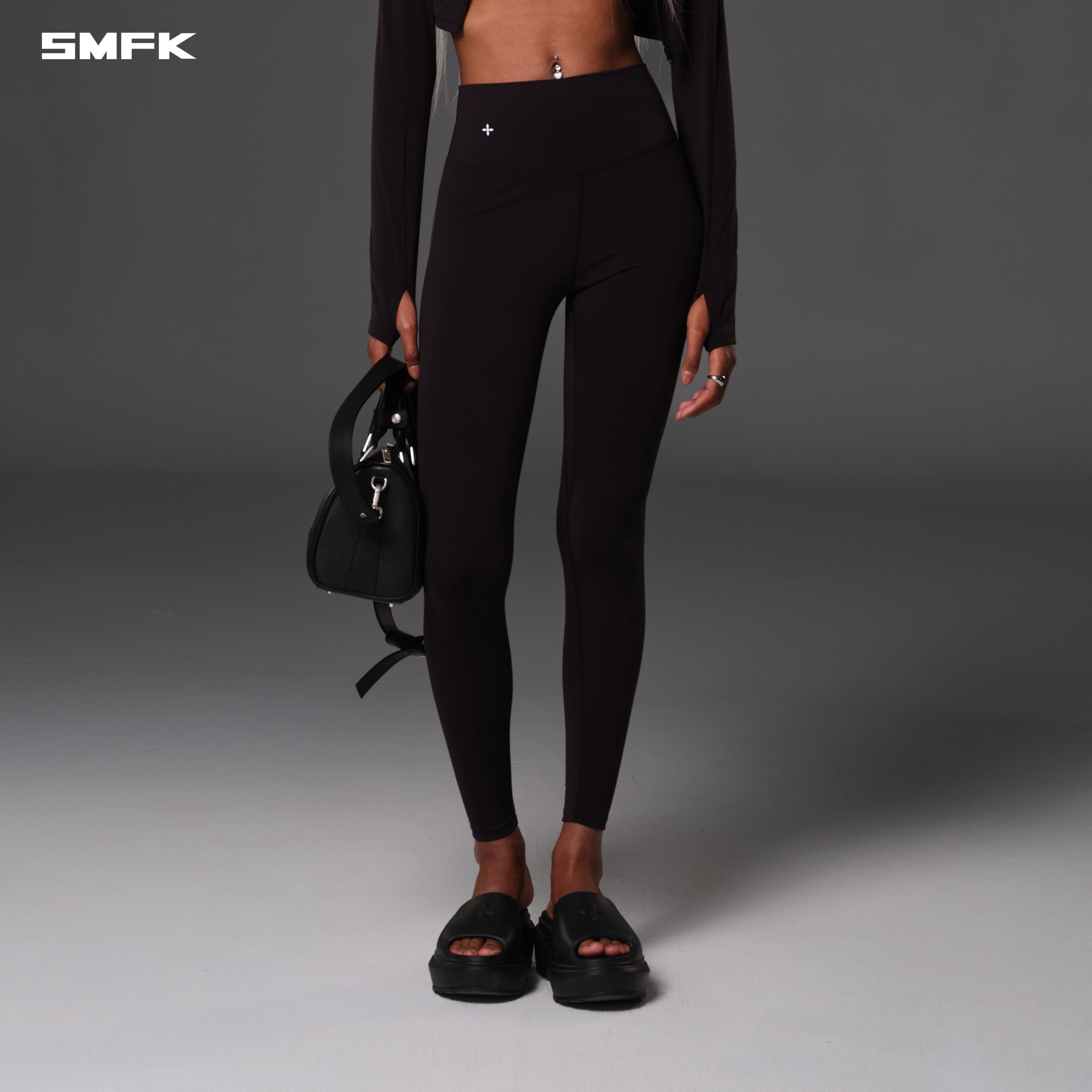 FOCUS GYM TAPER PANTS/Lycra Nylon WILD BLACK