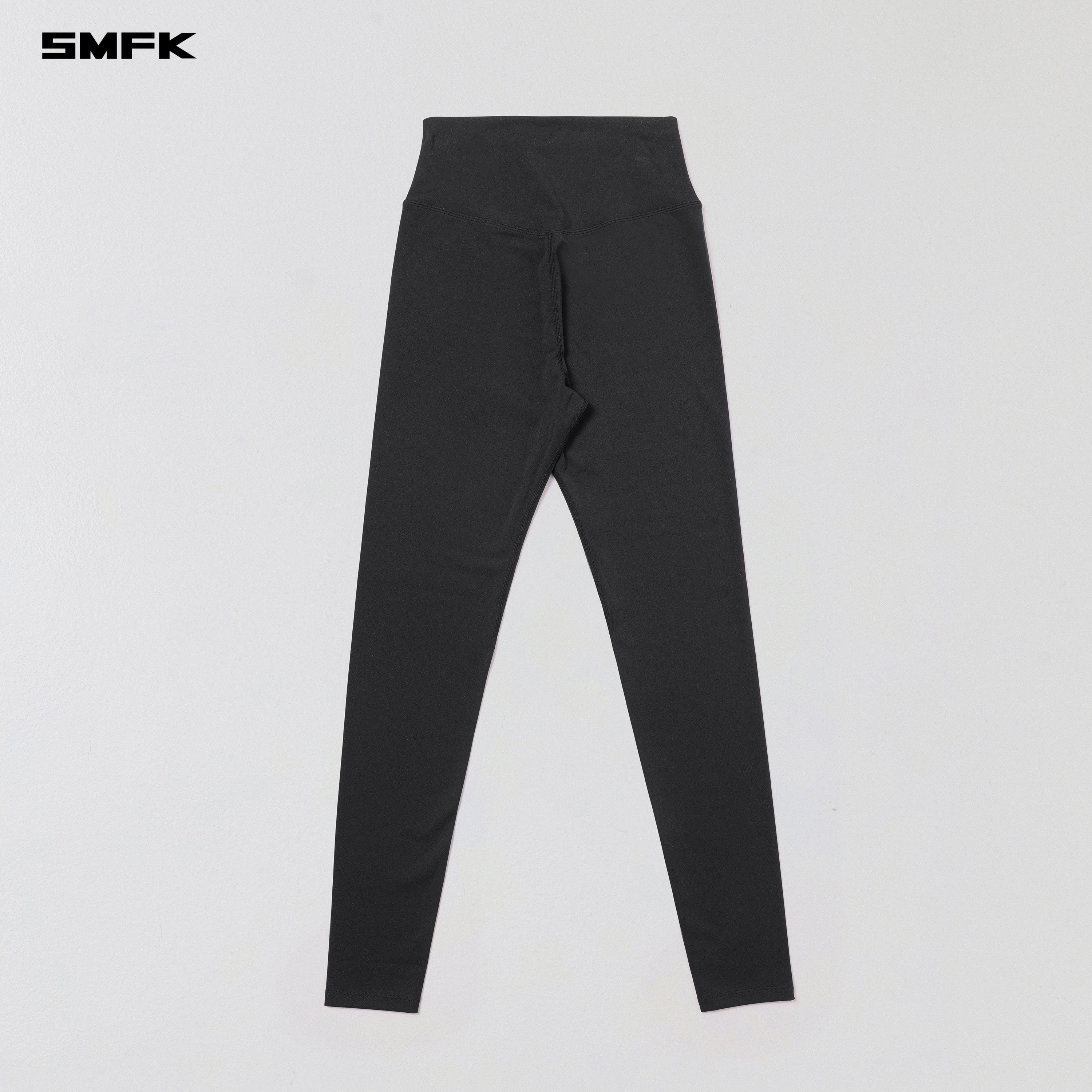 FOCUS GYM TAPER PANTS/Lycra Nylon WILD BLACK