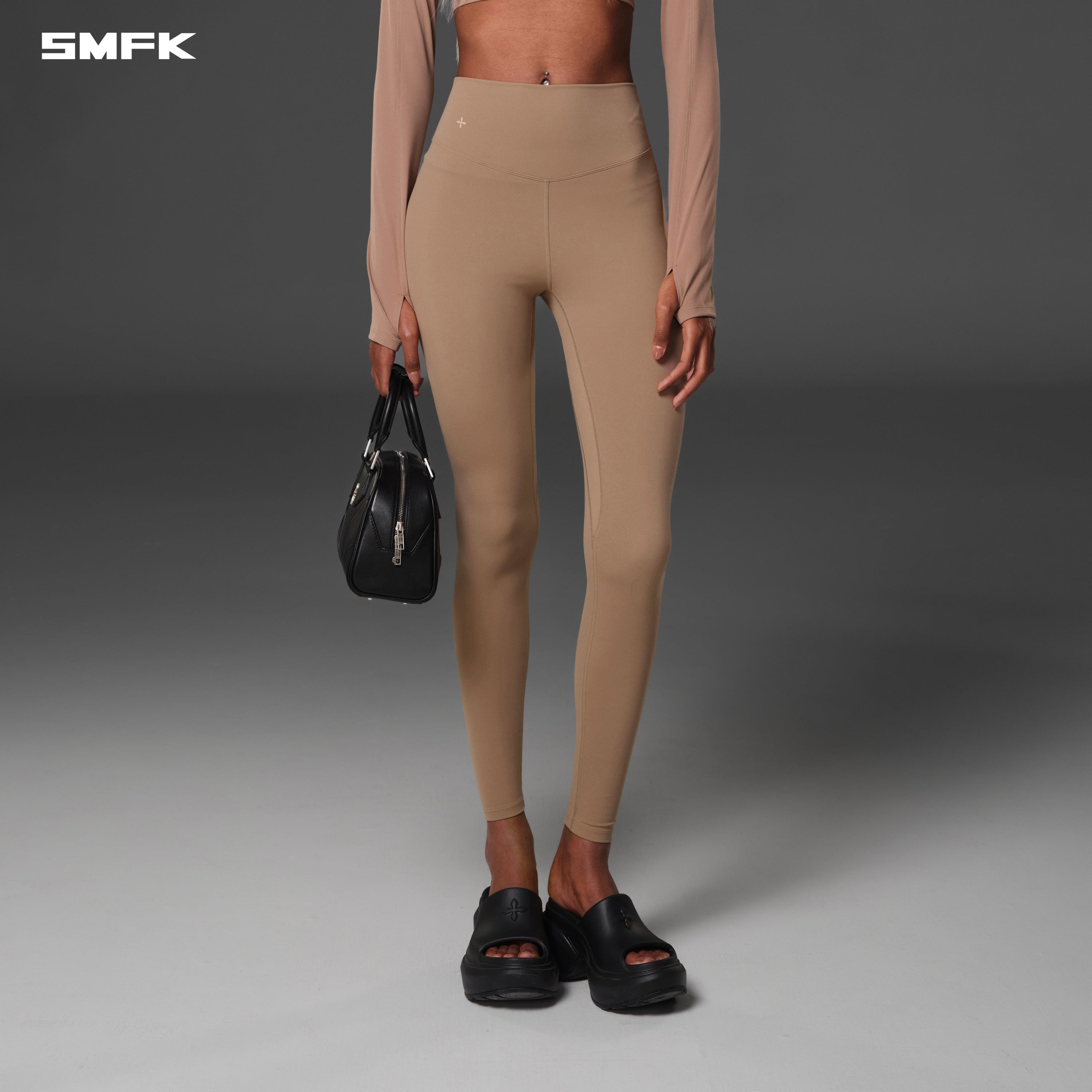 FOCUS GYM TAPER PANTS/Lycra Nylon WILD BROWN