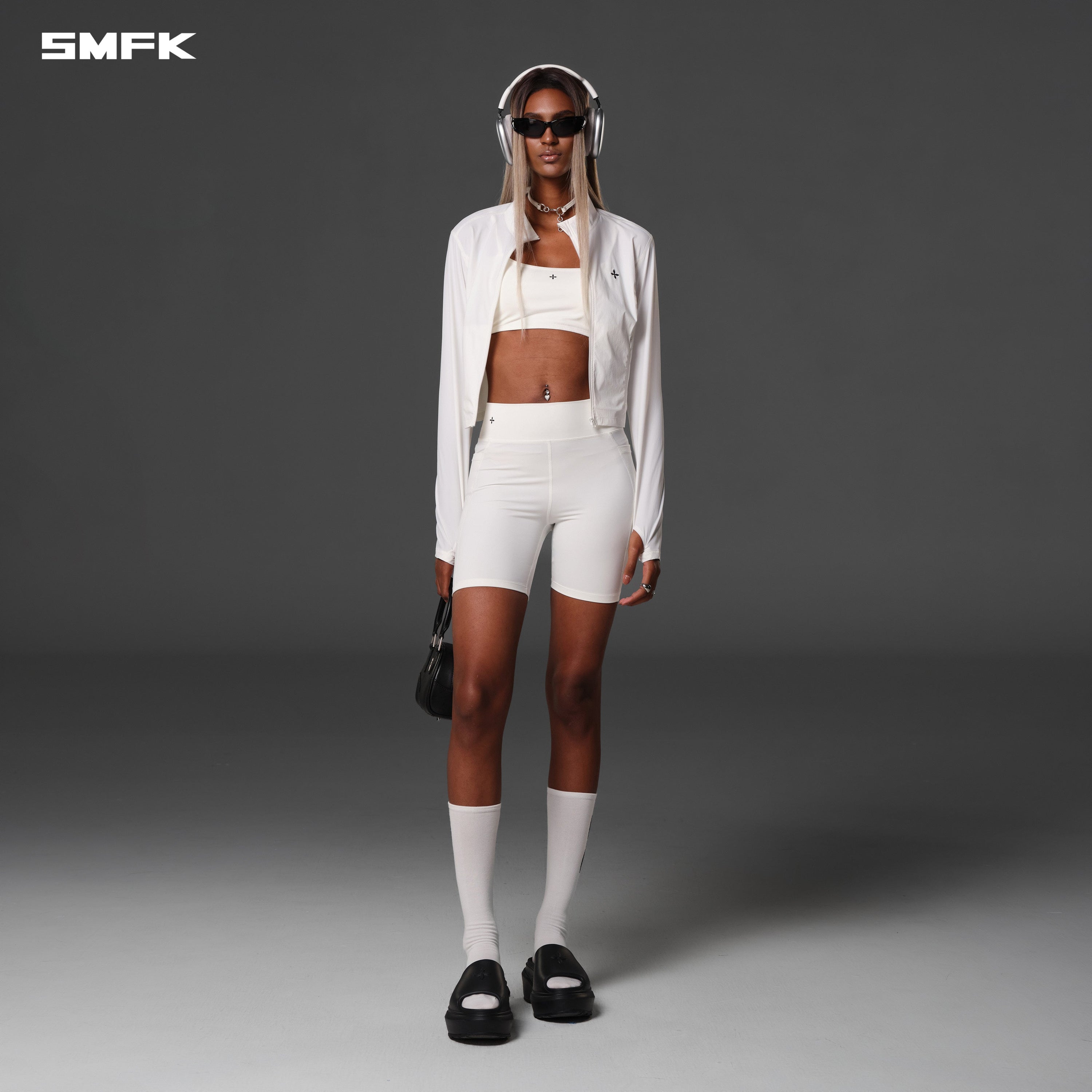 FOCUS GYM RUNNER SHORTS/Lycra Nylon CLOUD WHITE