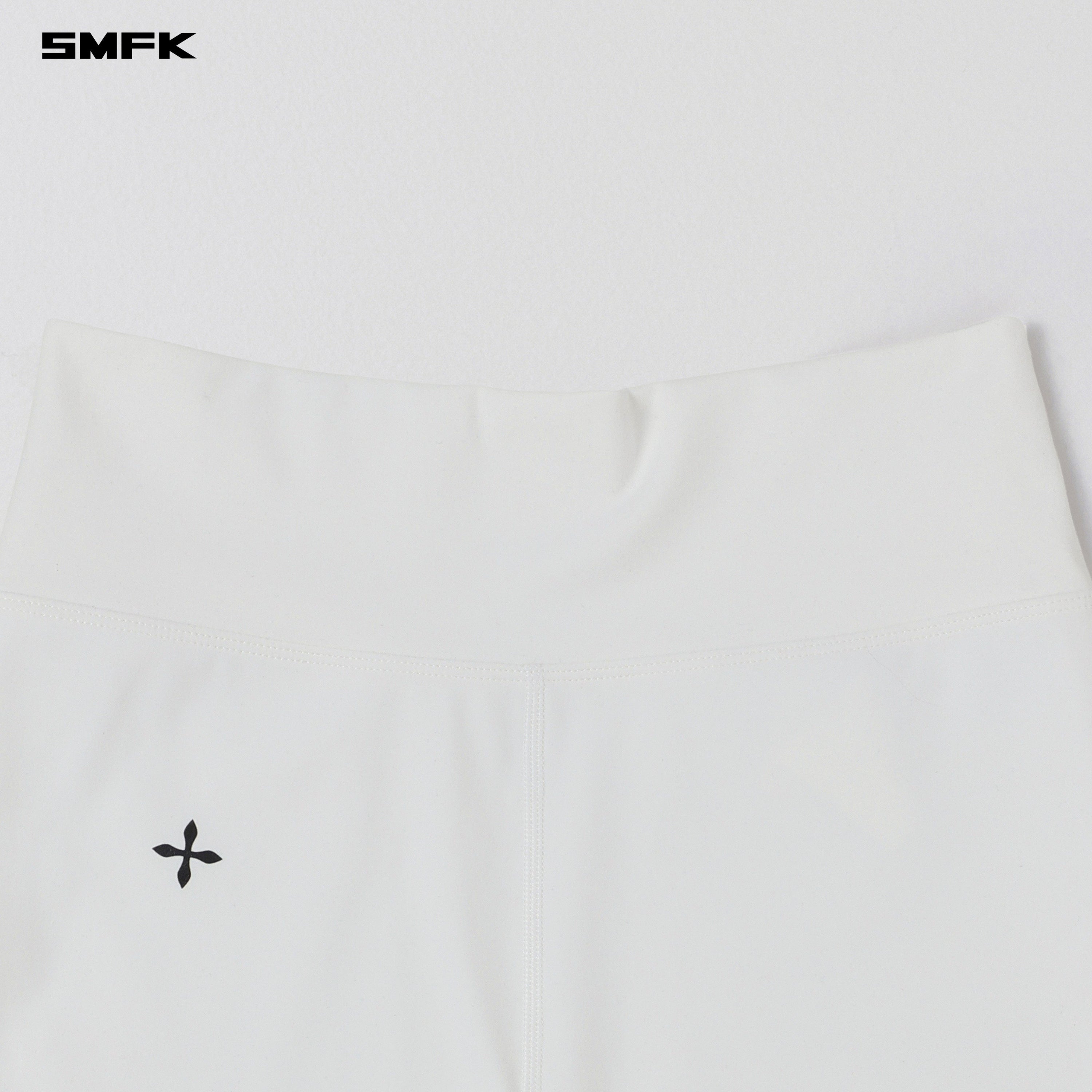 FOCUS GYM SHORTS/Lycra Nylon CLOUD WHITE