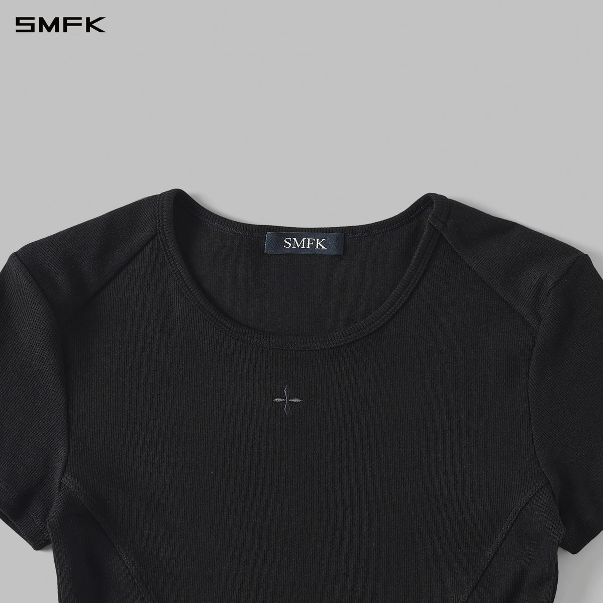 POISE SPORTS LINES TEE / COMBED COTTON+LYCRA WILD BLACK