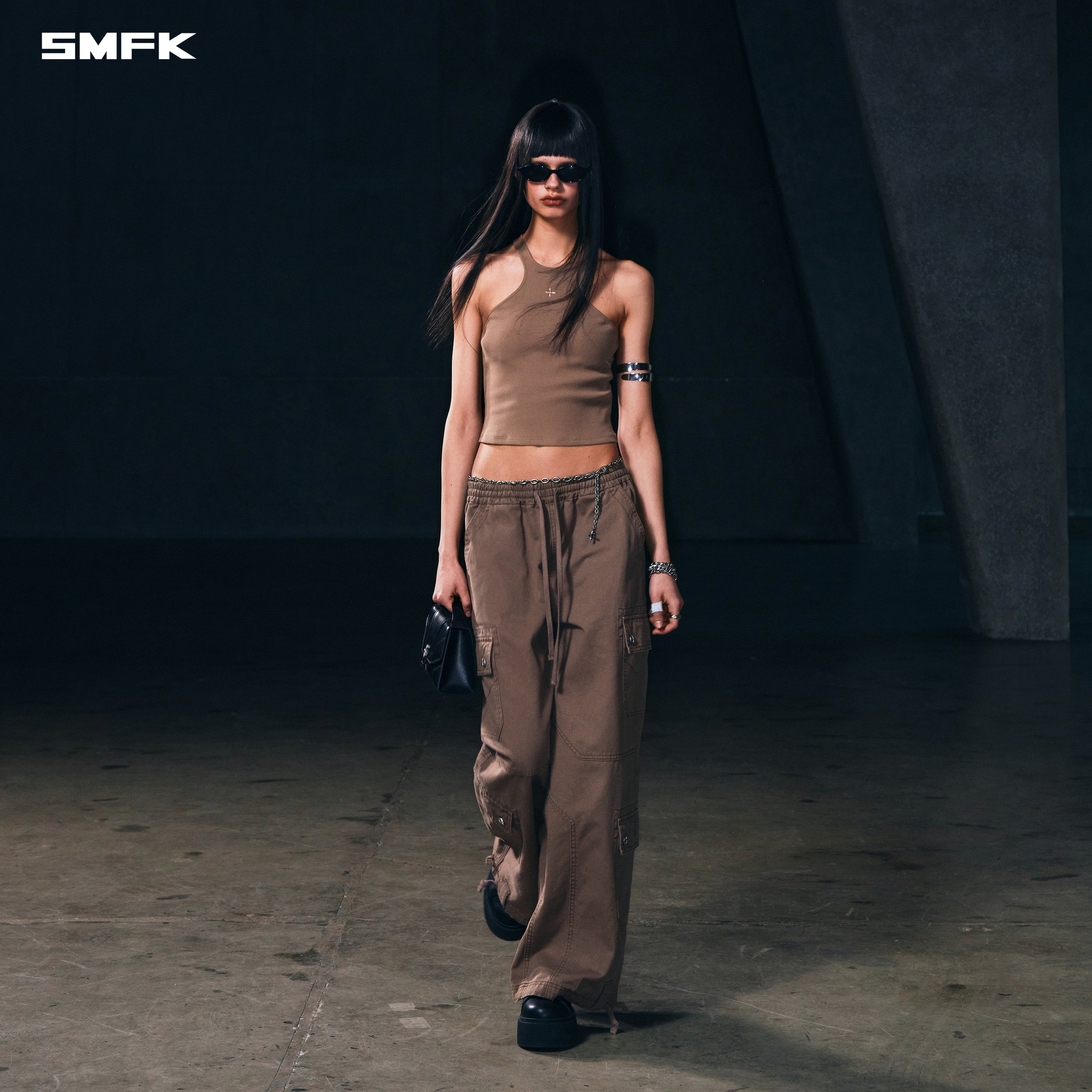 POISE X-NECK TANK / COTTON WILD BROWN