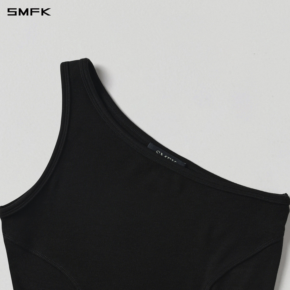 MYTH AEOLUS RIGHT SIDE SHORT TANK/TENCEL+WOOL MIDNIGHT BLACK