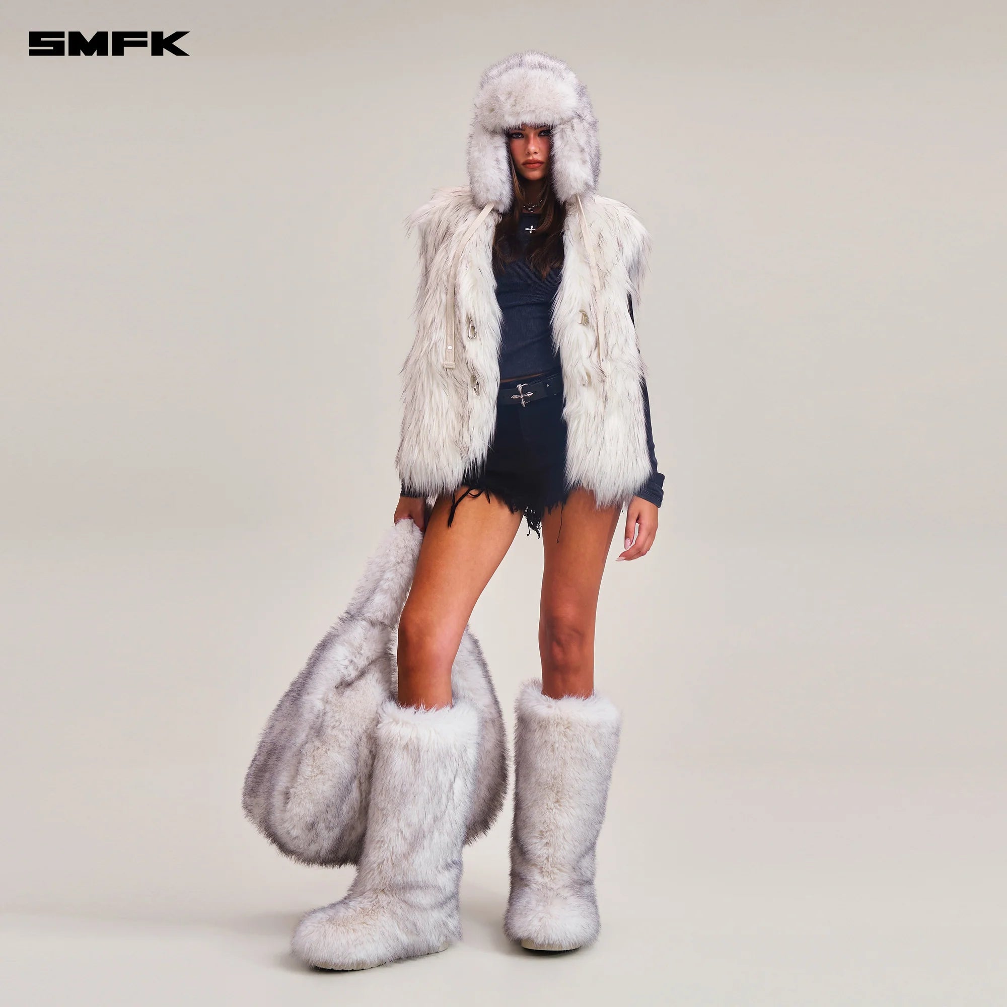 COMPASS MODE FURRY HUGE TANK ARCTIC FOX WHITE