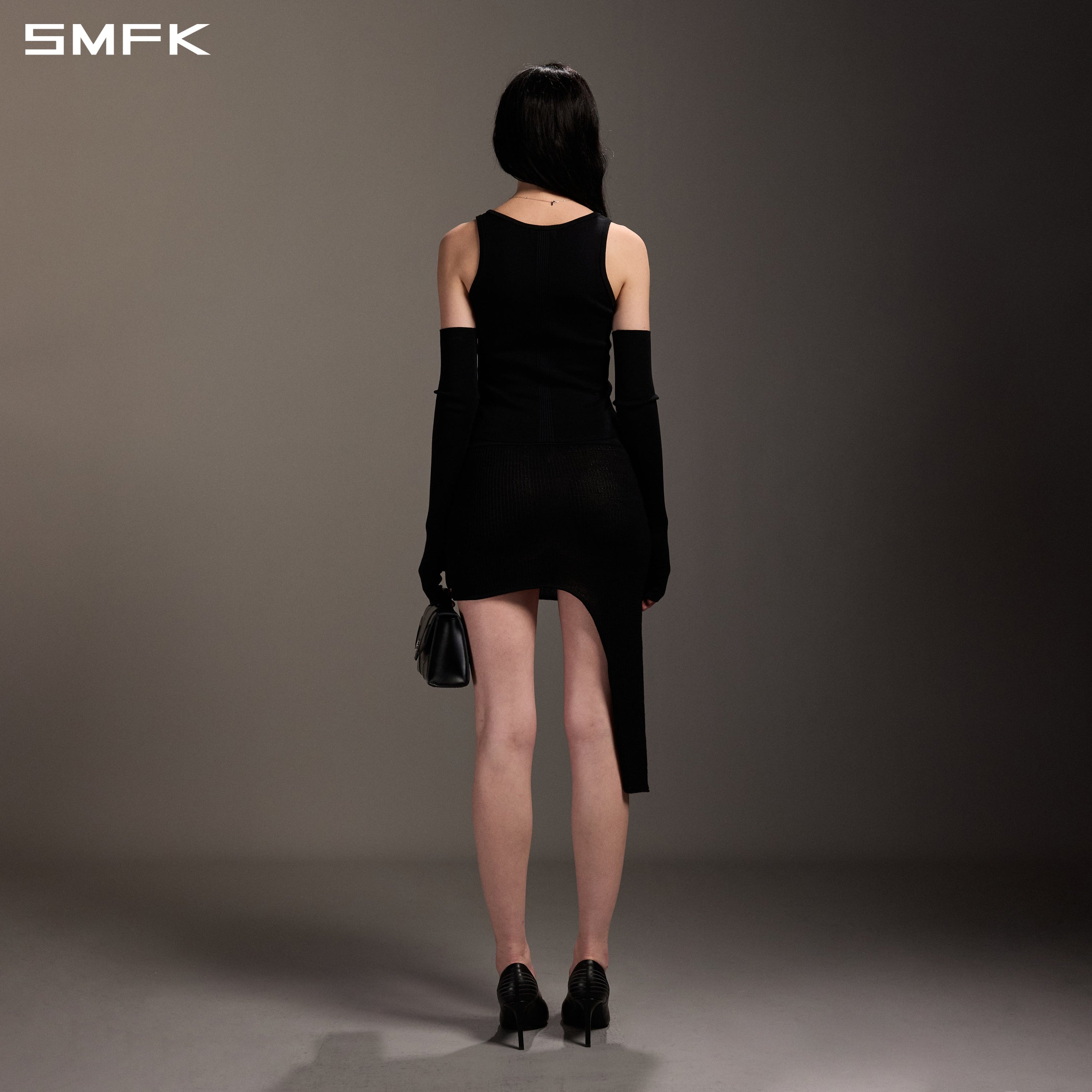 MYTH SEER SLIM KNIT VEST/TENCEL+SILK WILD BLACK
