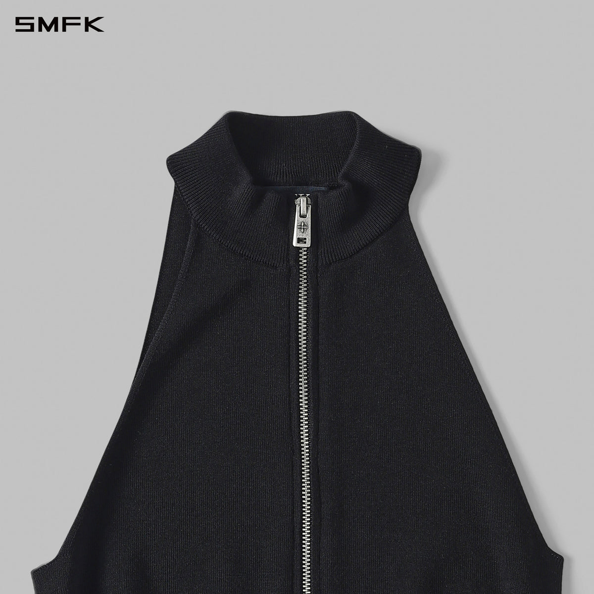 MYTH SIREN HIGH COLLAR ZIP KNIT VEST/LENZING TENCEL+SILK+COTTON WILD BLACK