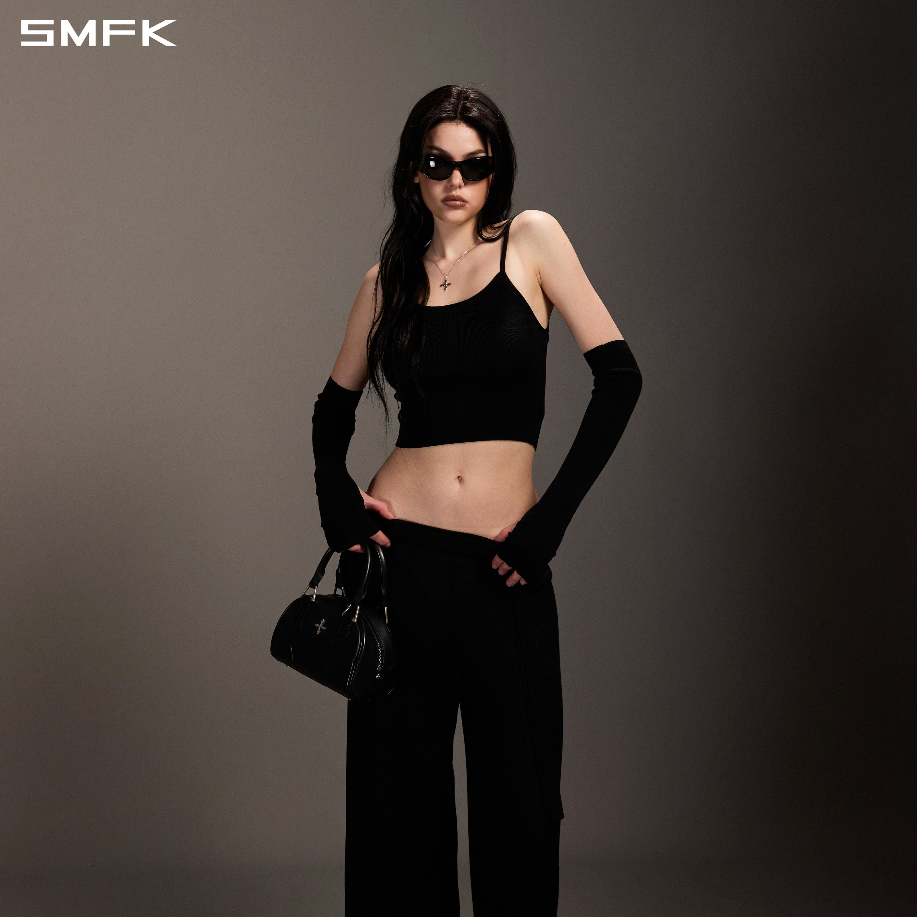 MYTH SEER SLIM KNIT CAMISOLE/TENCEL+SILK WILD BLACK