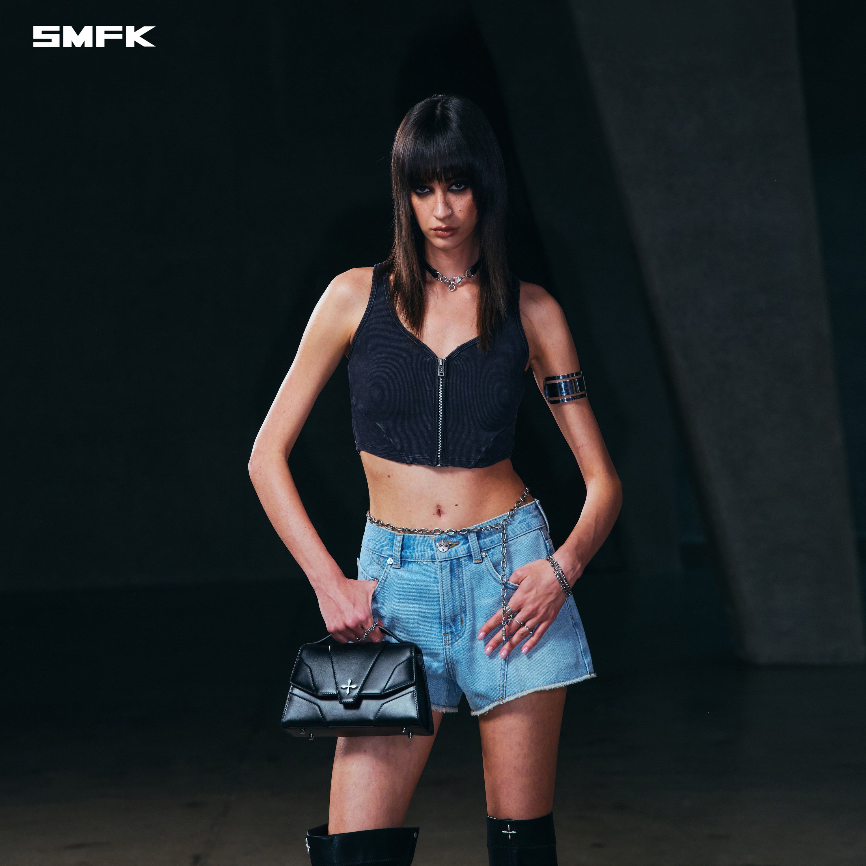 VINTAGE ROVE ZIP TANK/FADE DYE VANISH BLACK