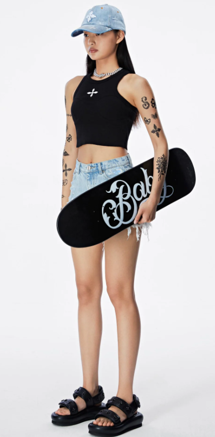 BLACK BABY SKATEBOARD
