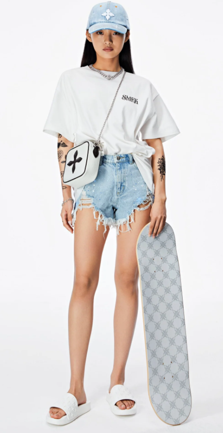WHITE GARDEN SKATEBOARD
