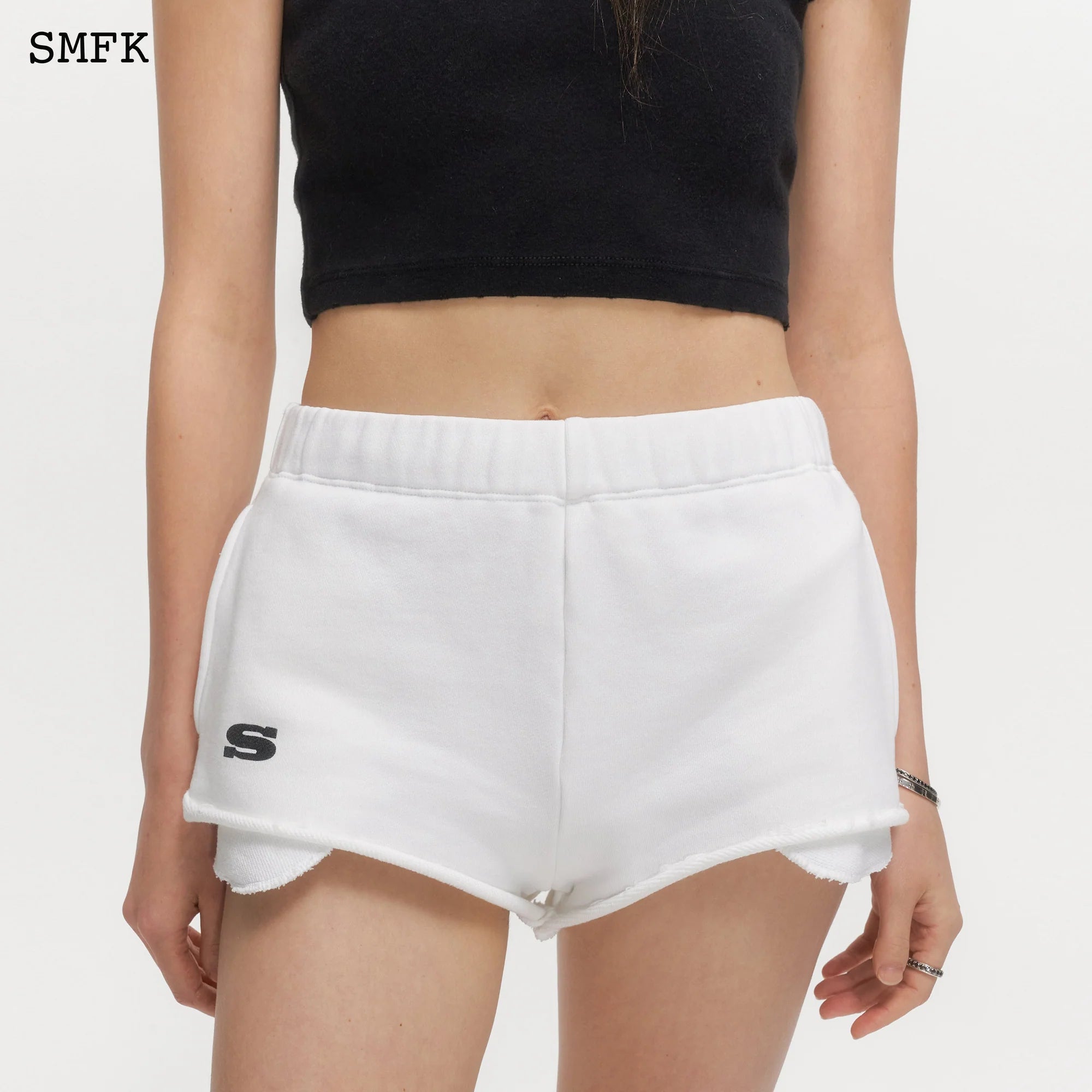 SMFK COMPASS ACADEMY WHITE SHORT JOGGING PANTS