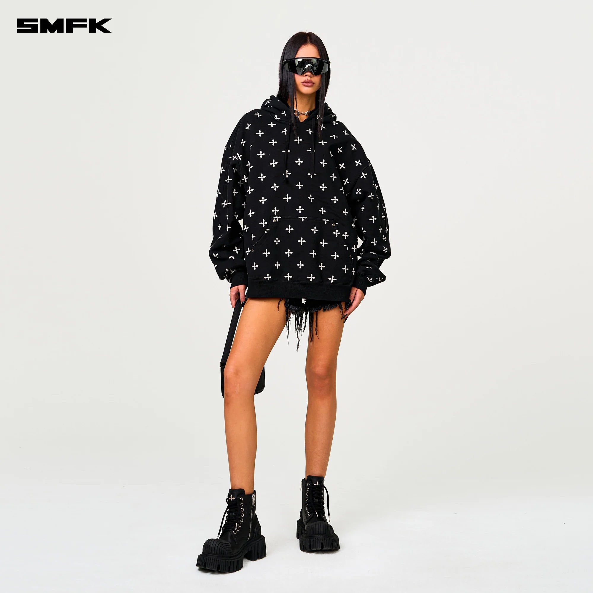 COMPASS BLACK GARDEN OVERSIZE HOODIE