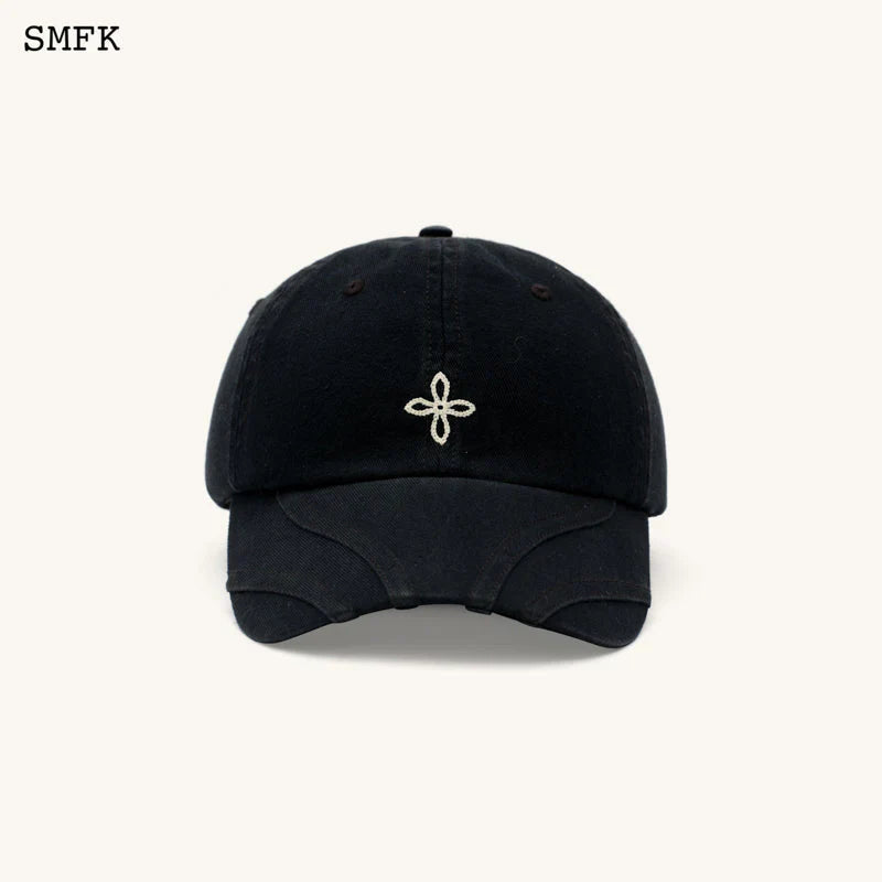 SMFK COMPASS CLASSIC CROSS CHAIN BASEBALL CAP IN BLACK