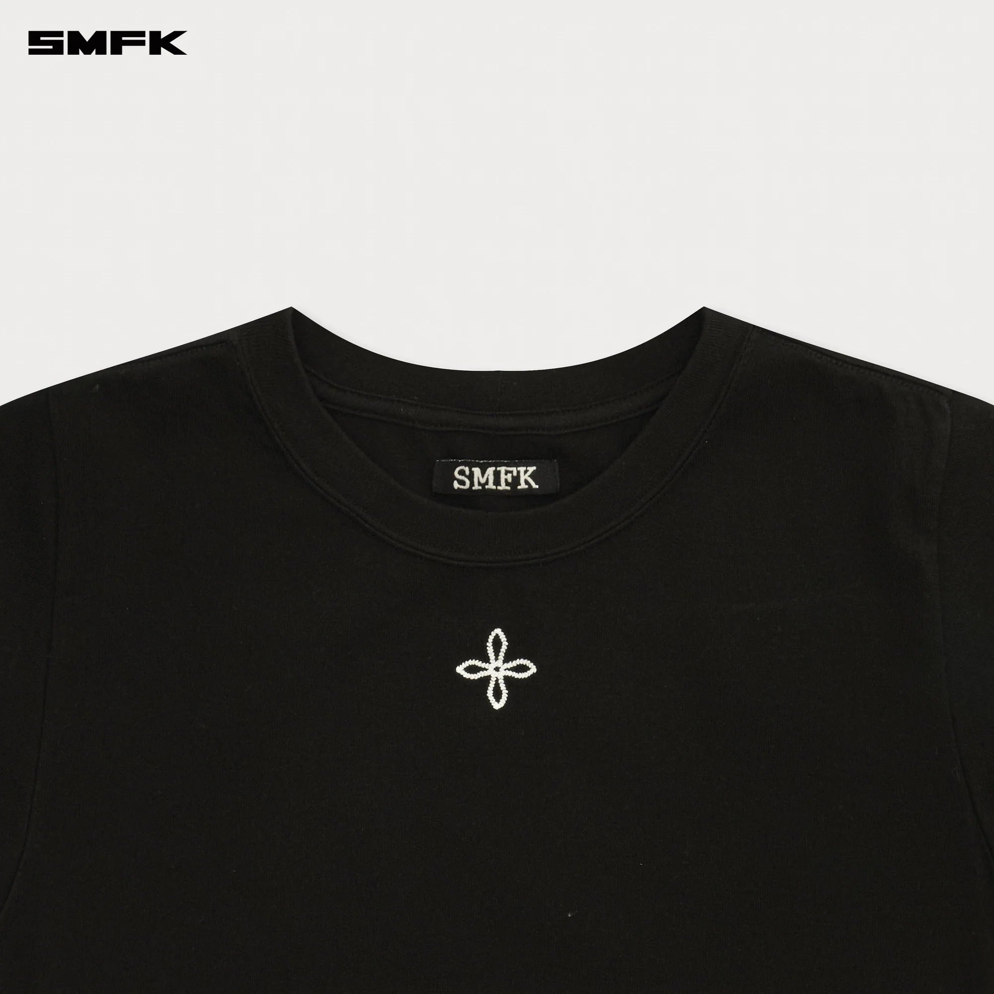 COMPASS CLASSIC CROSS CHAIN BLACK SLIM FIT SPORTS TEE