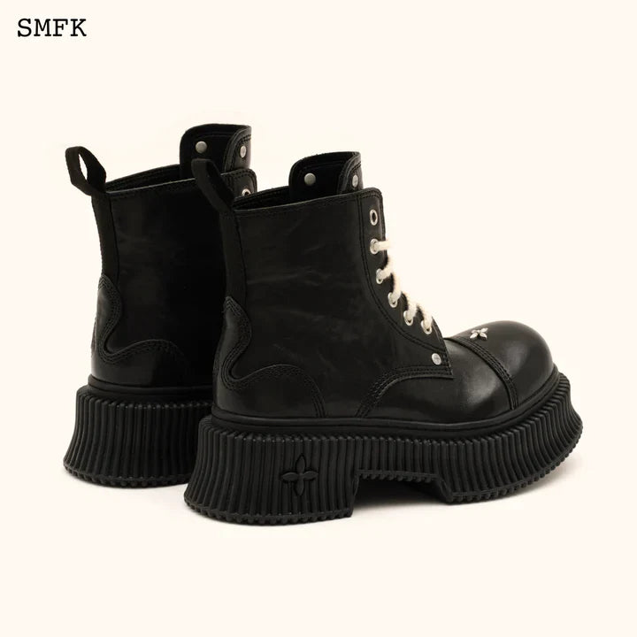SMFK COMPASS CLASSIC DESERT BOOTS IN BLACK S0010B3