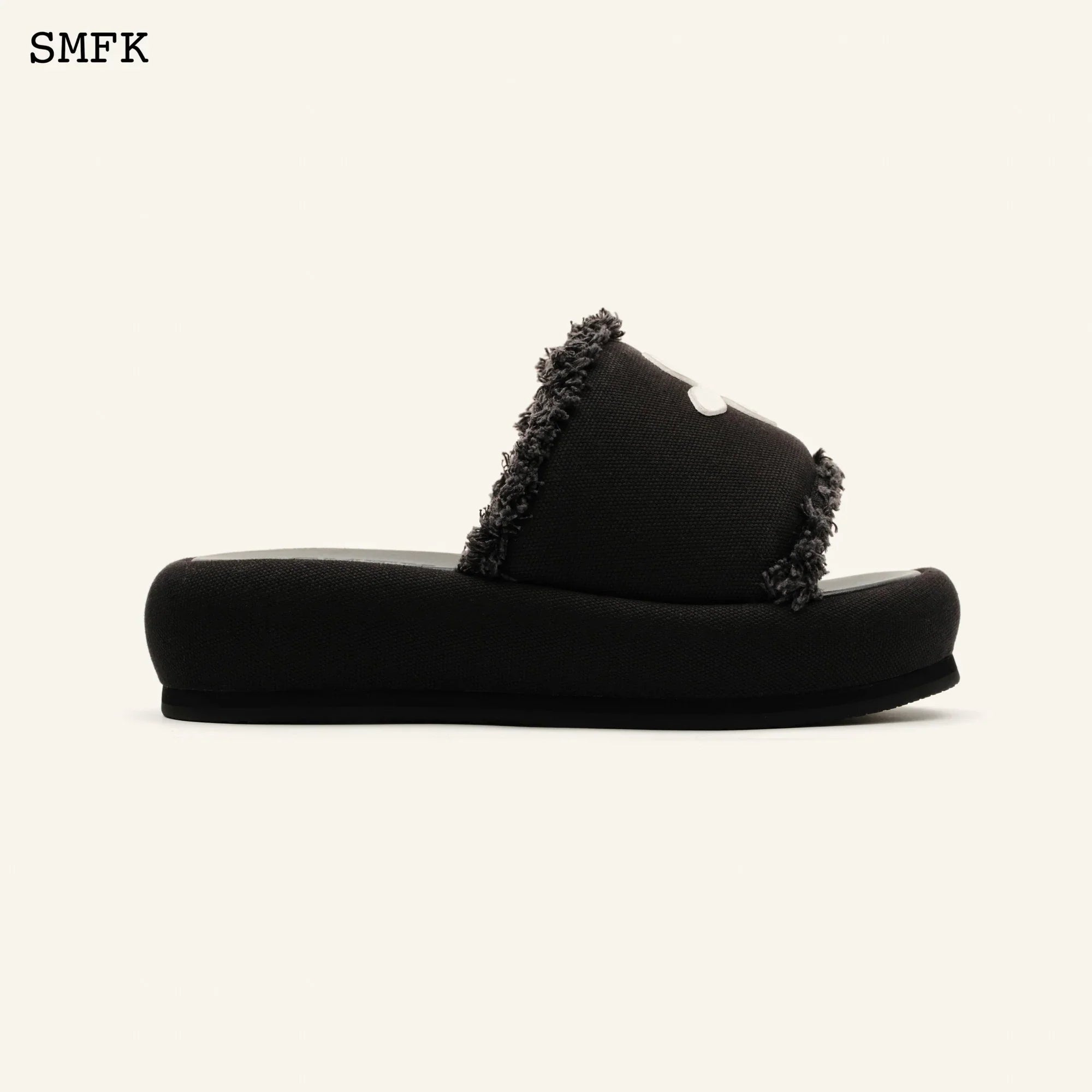 COMPASS CROSS CLASSIC BLACK CANVAS SLIPPER S0003B3