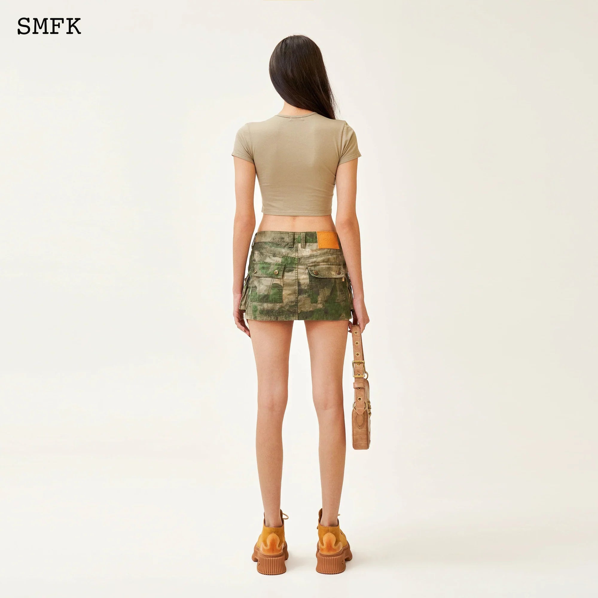 COMPASS CROSS CLASSIC SPORTY TIGHTS TEE IN KHAKI