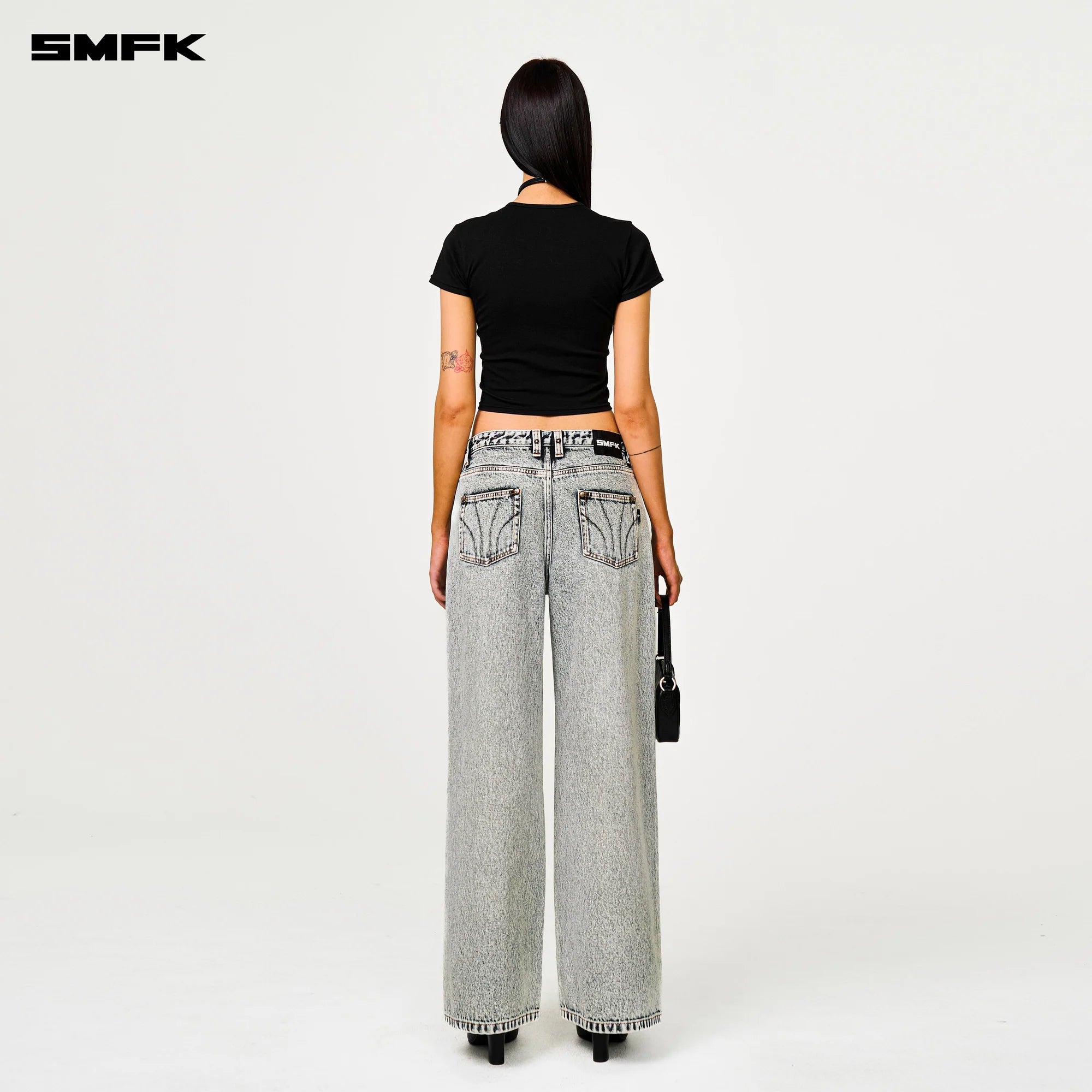 COMPASS CROSS CLASSIC WIDE-LEG JEANS IN WHITE
