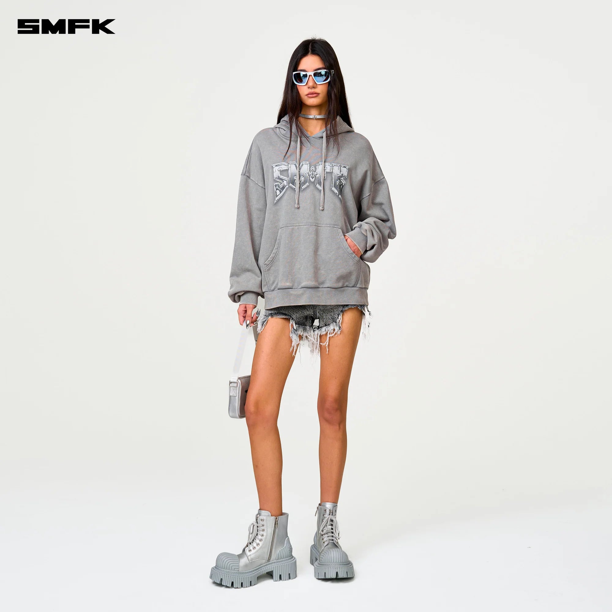 SMFK COMPASS CROSS CLASSIC WILD DENIM SHORTS IN GRAY
