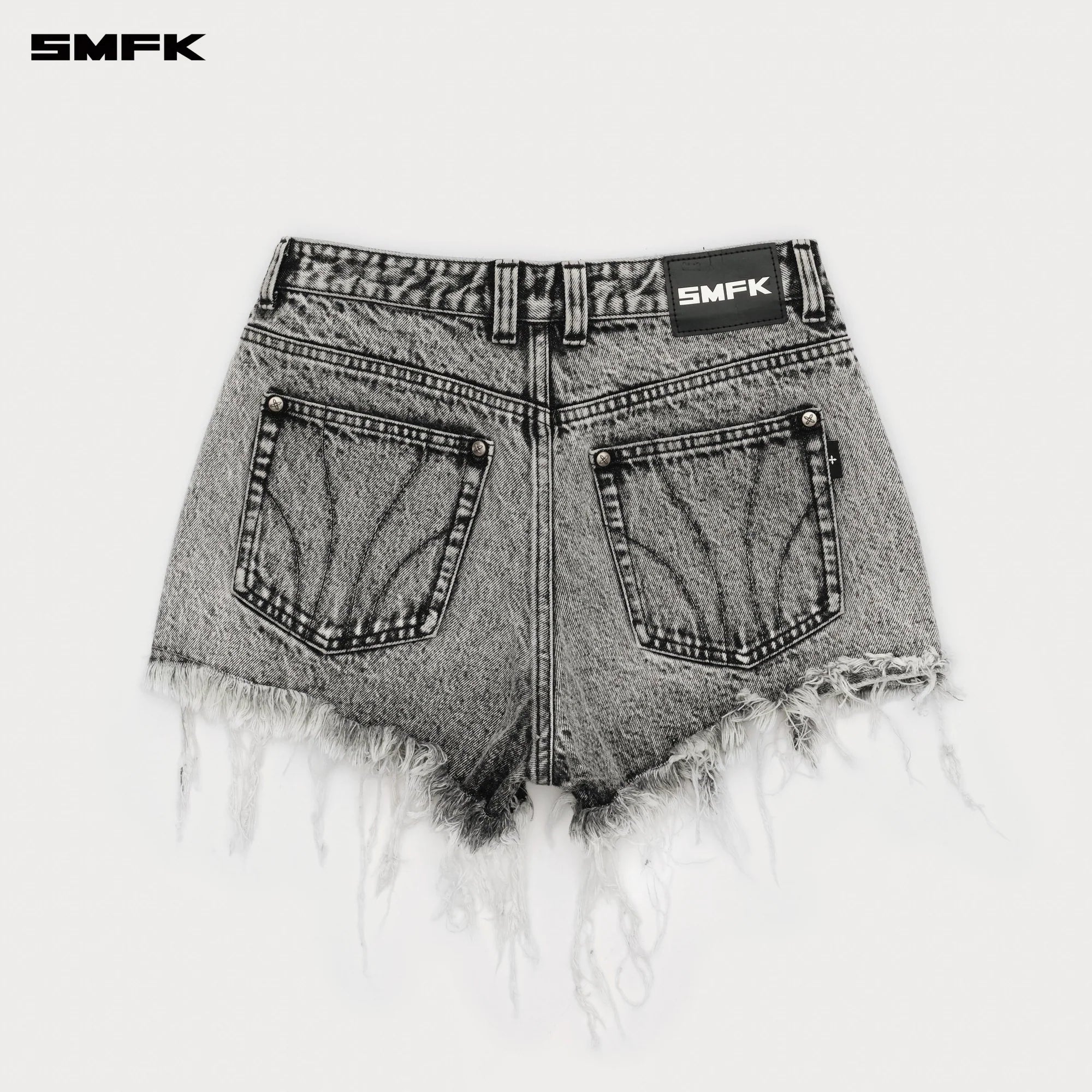 SMFK COMPASS CROSS CLASSIC WILD DENIM SHORTS IN GRAY