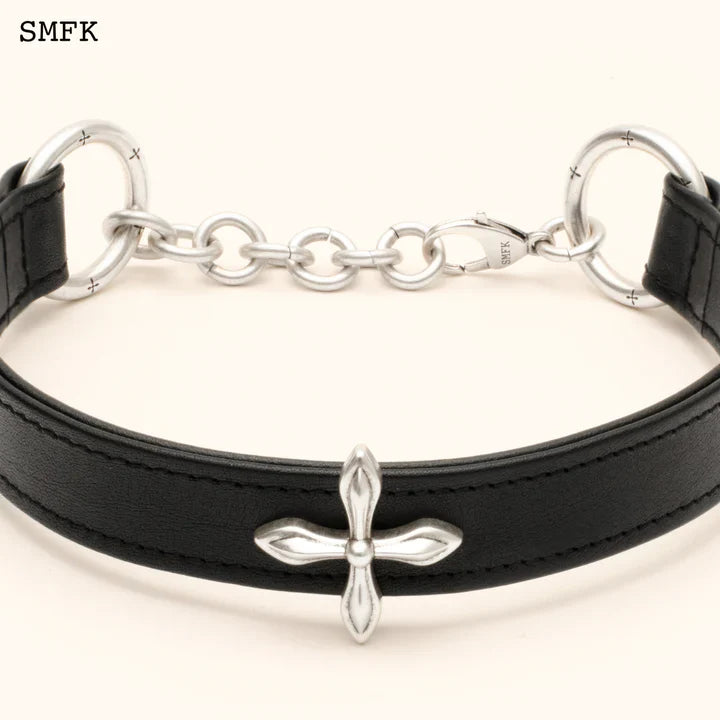 SMFK COMPASS CROSS LEATHER THICK CHOKER IN BLACK BLT02B1