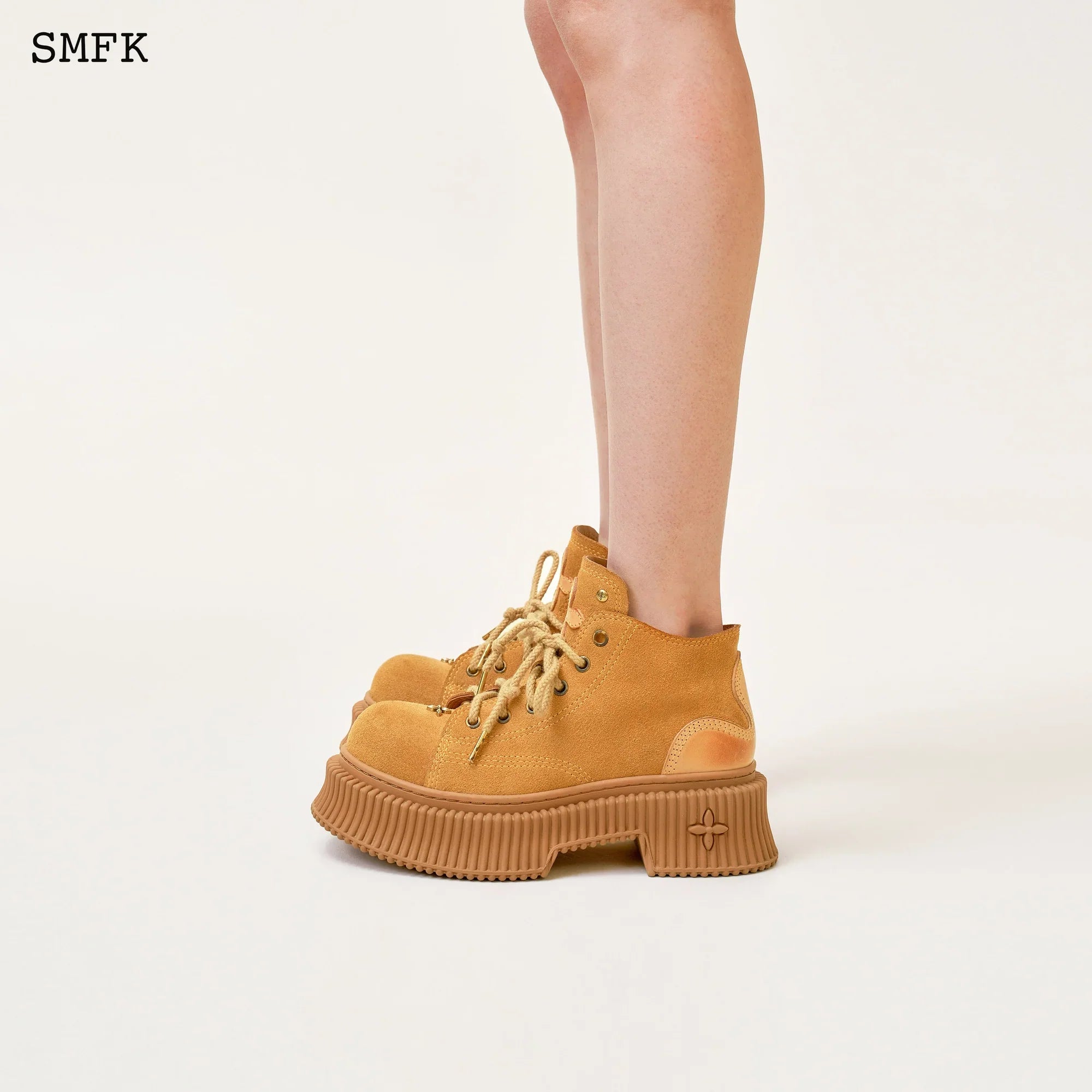 COMPASS CROSS LOW-TOP GINGERBREAD DESERT BOOTS